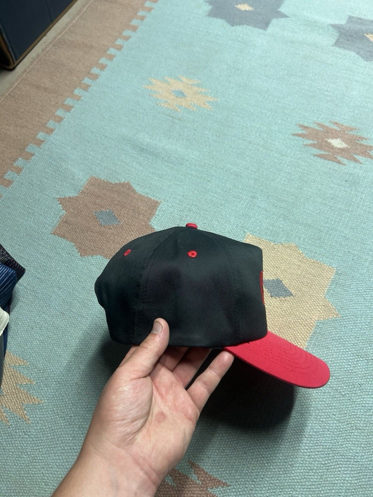 Vintage Vintage SnapBack hat Cat caterpillar red 2 tone construction Size ONE SIZE - 8 Thumbnail