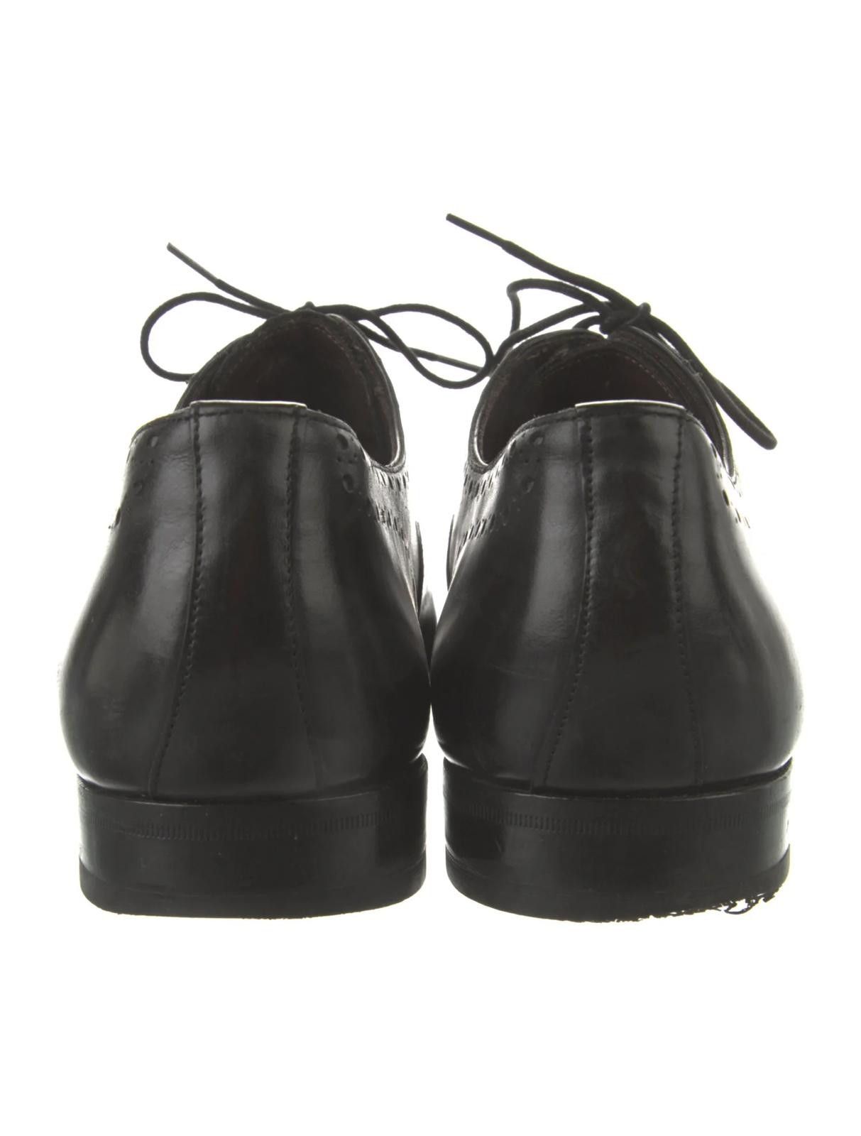 Mezlan Mezlan Leather Black Oxfords Men's Size: 10 Size US 10 / EU 43 - 4 Thumbnail