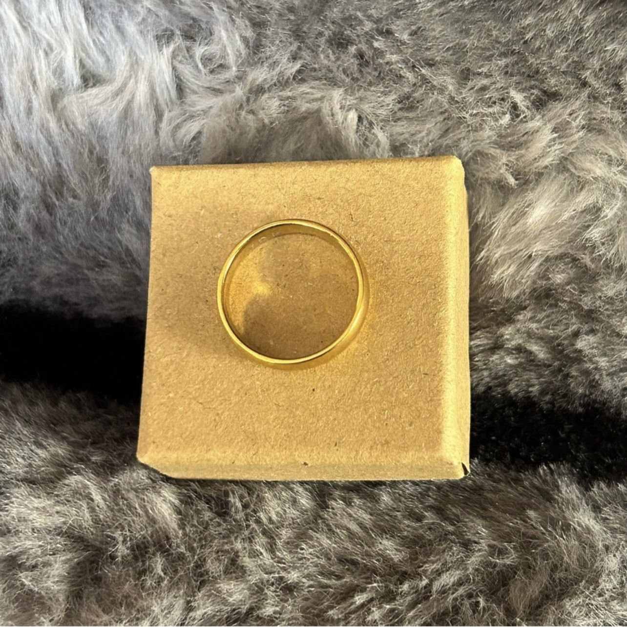 Jewelry Ladies 18kt solid yellow gold 4mm classic dome band NIB 6.5 Size ONE SIZE - 3 Thumbnail