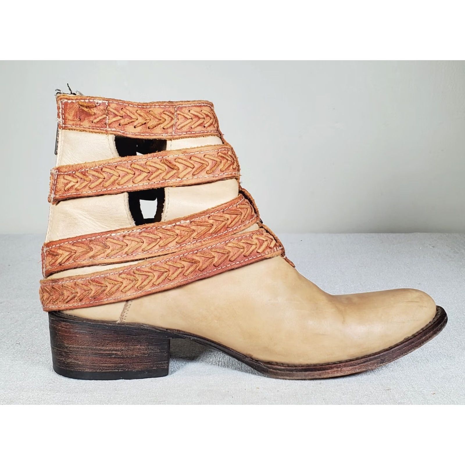 FREEBIRD FREEBIRD by STEVEN FB ROPER Leather Ankle Boots Light Tan Four Rust Braided Straps Buckles Women US 8 Size US 8 / IT 38 - 5 Thumbnail