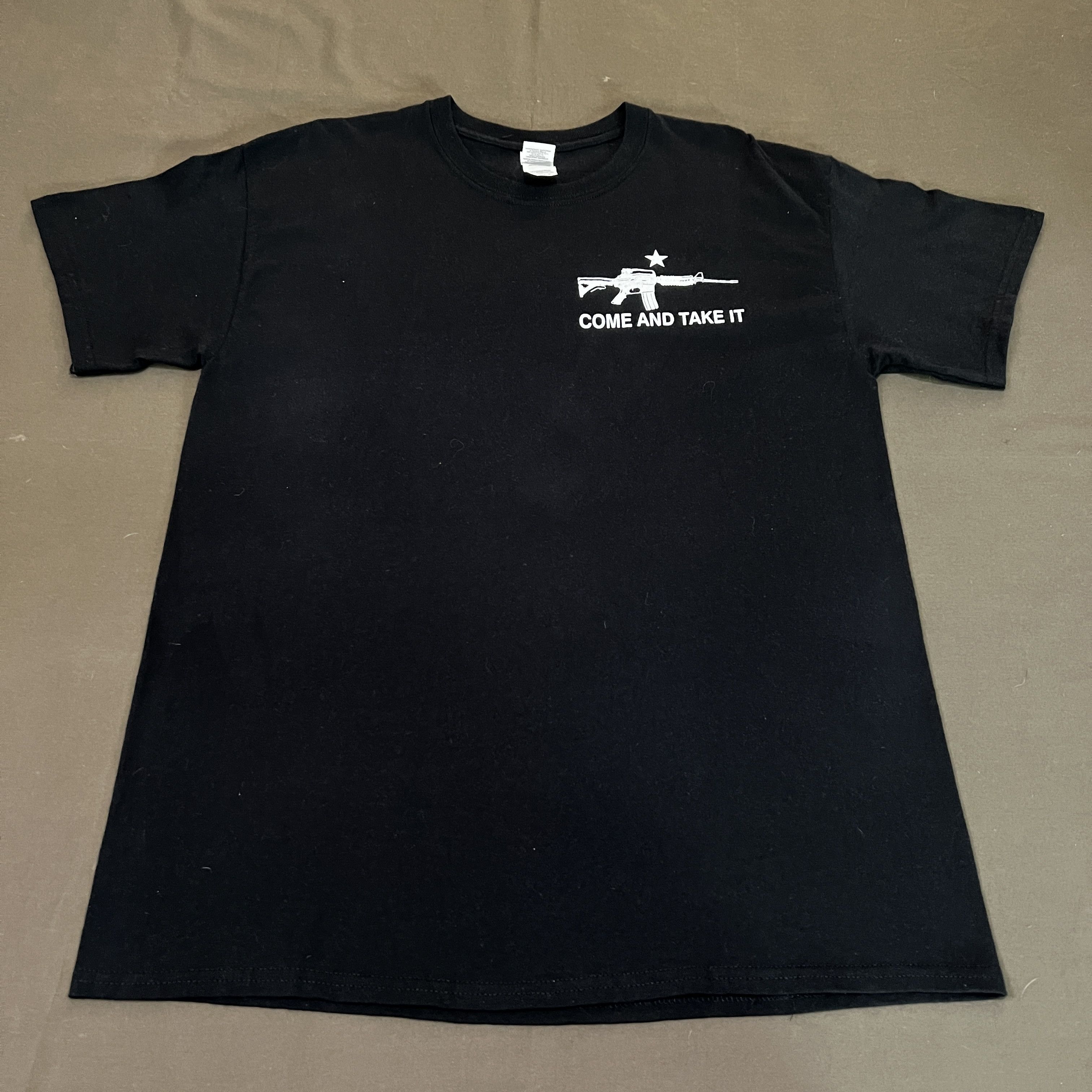 Gildan AR-15–style rifle Gun Come and Take It’ Promo Tee Size US L / EU 52-54 / 3 - 4 Thumbnail