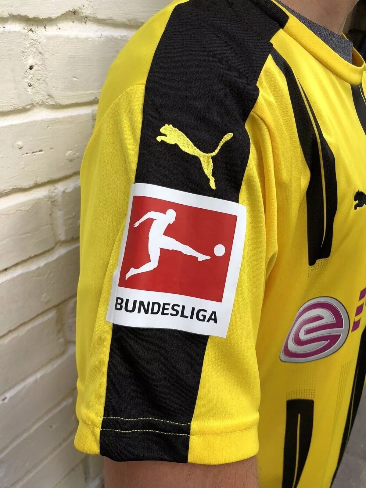 Puma BORUSSIA DORTMUND 2016 2017 HOME FOOTBALL JERSEY LARSEN Size US XL / EU 56 / 4 - 5 Thumbnail