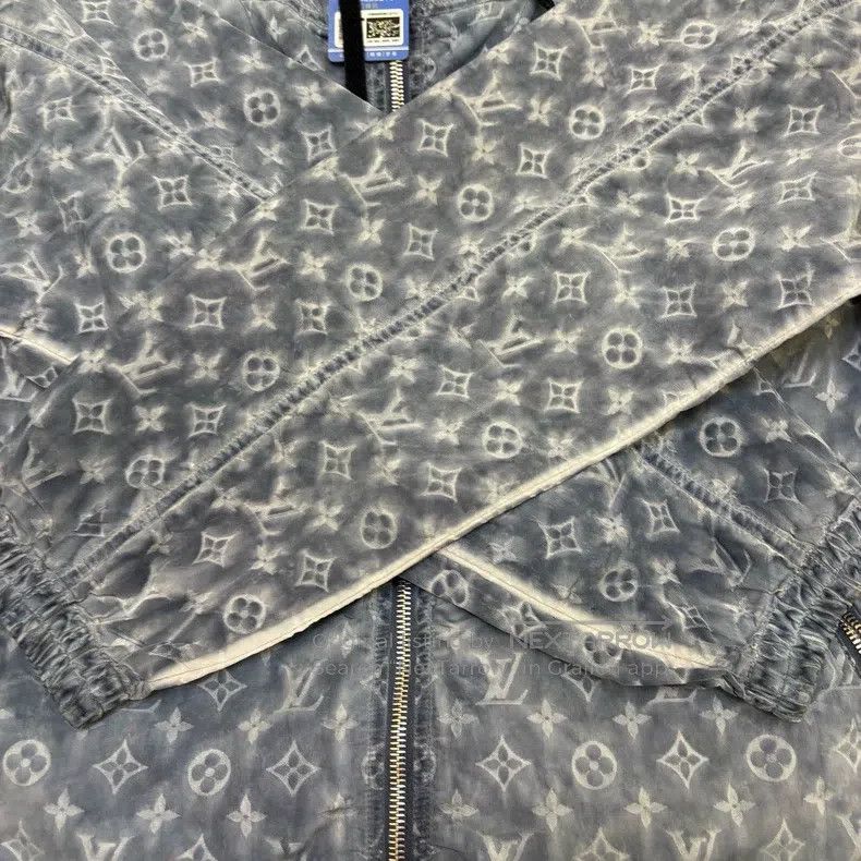 Louis Vuitton Louis Vuitton Presbyopia full print hooded assault jacket Size US XS / EU 42 / 0 - 6 Thumbnail
