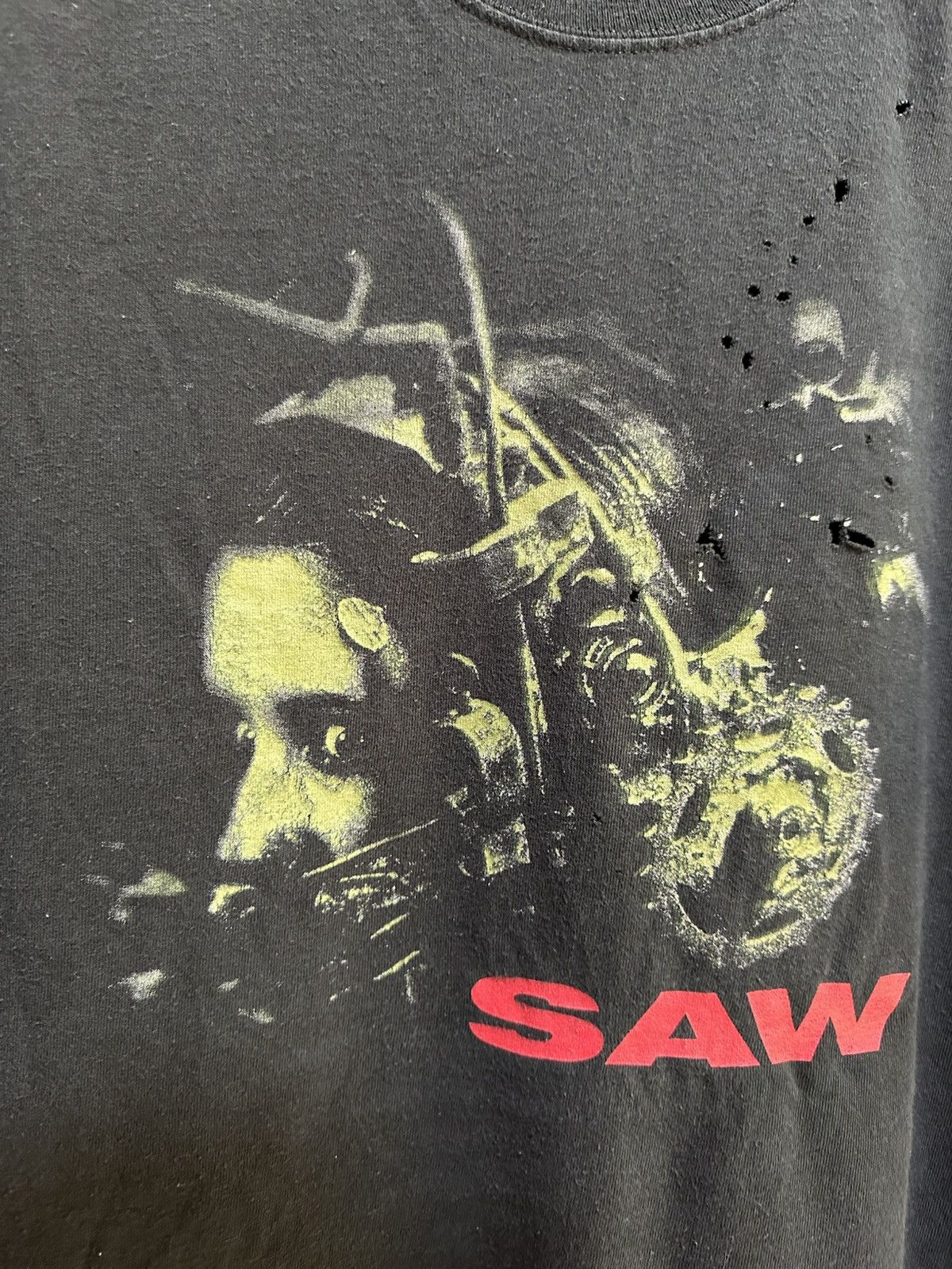Expert Horror Thrashed Vintage Saw Harror Movie Distressed Grunge Tee Size US XL / EU 56 / 4 - 2 Thumbnail