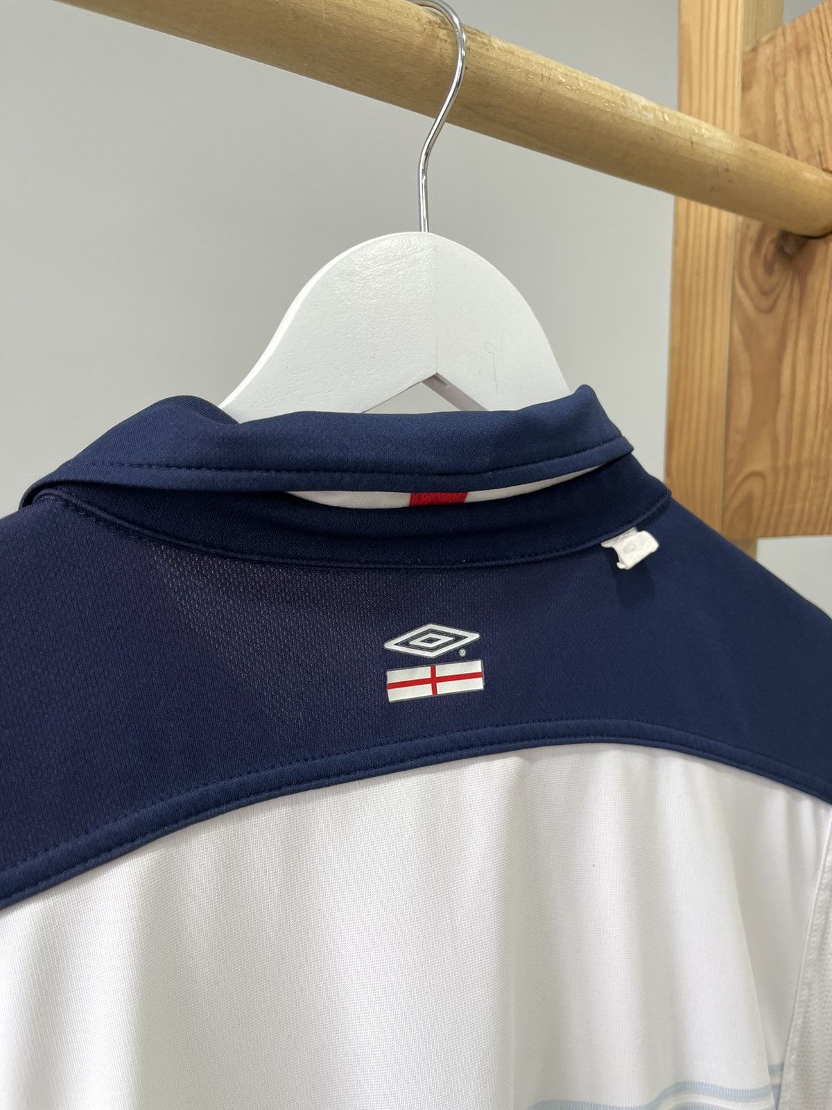 Umbro Vintage 2003/2005 Umbro England Reversible Home Kit Jersey Size US M / EU 48-50 / 2 - 8 Thumbnail