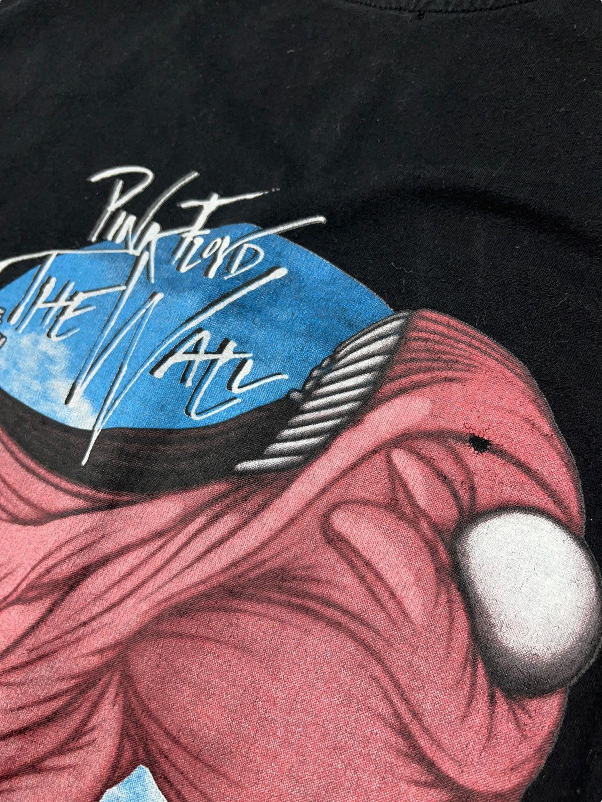 Band Tees Vintage 2002 Pink Floyd The Wall Monster Tee King Crimson Size US XL / EU 56 / 4 - 5 Thumbnail