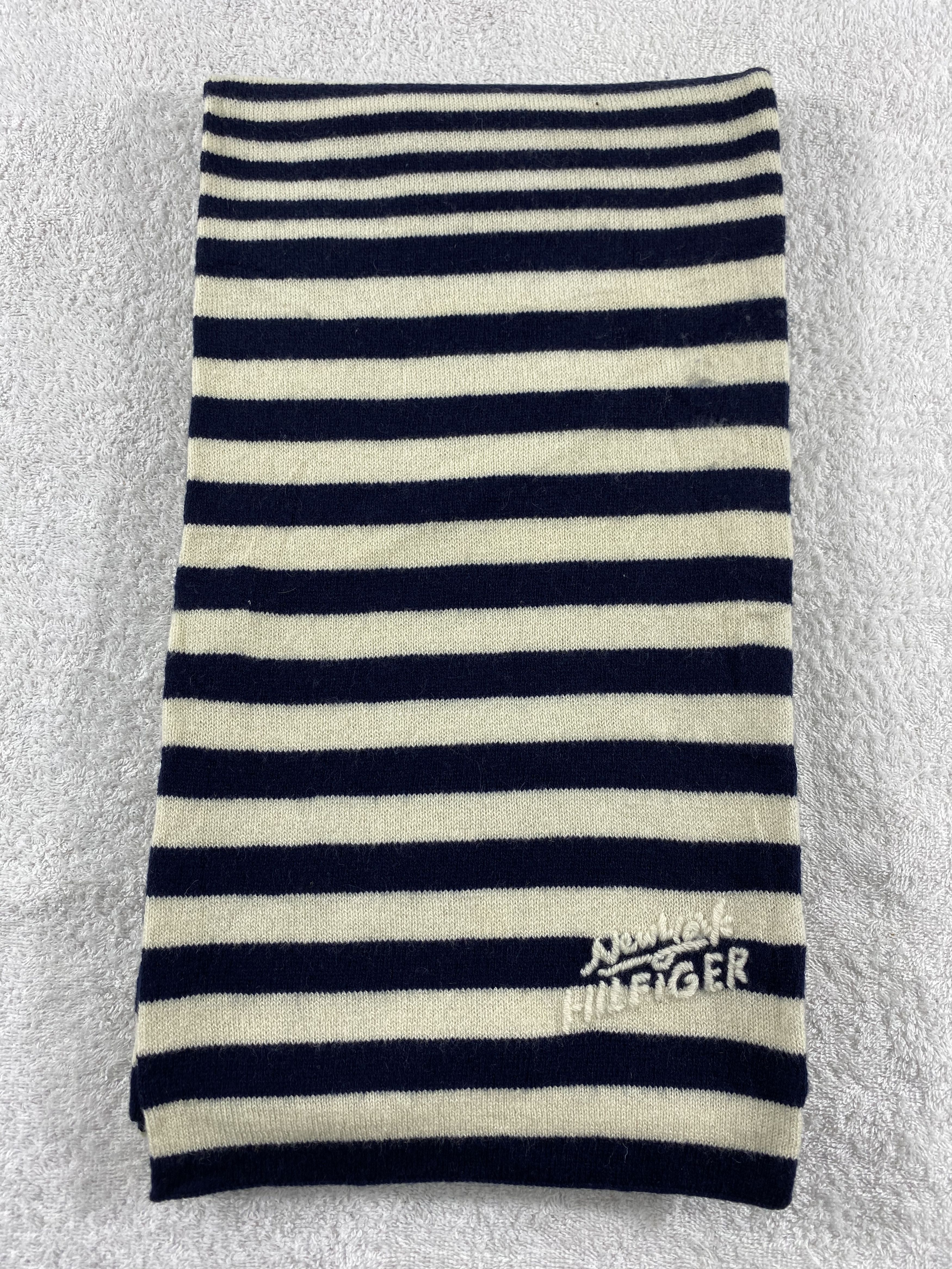 Tommy Hilfiger Tommy Hilfiger Scarf / Muffler / Neckwear - WW1626 Size ONE SIZE - 3 Thumbnail