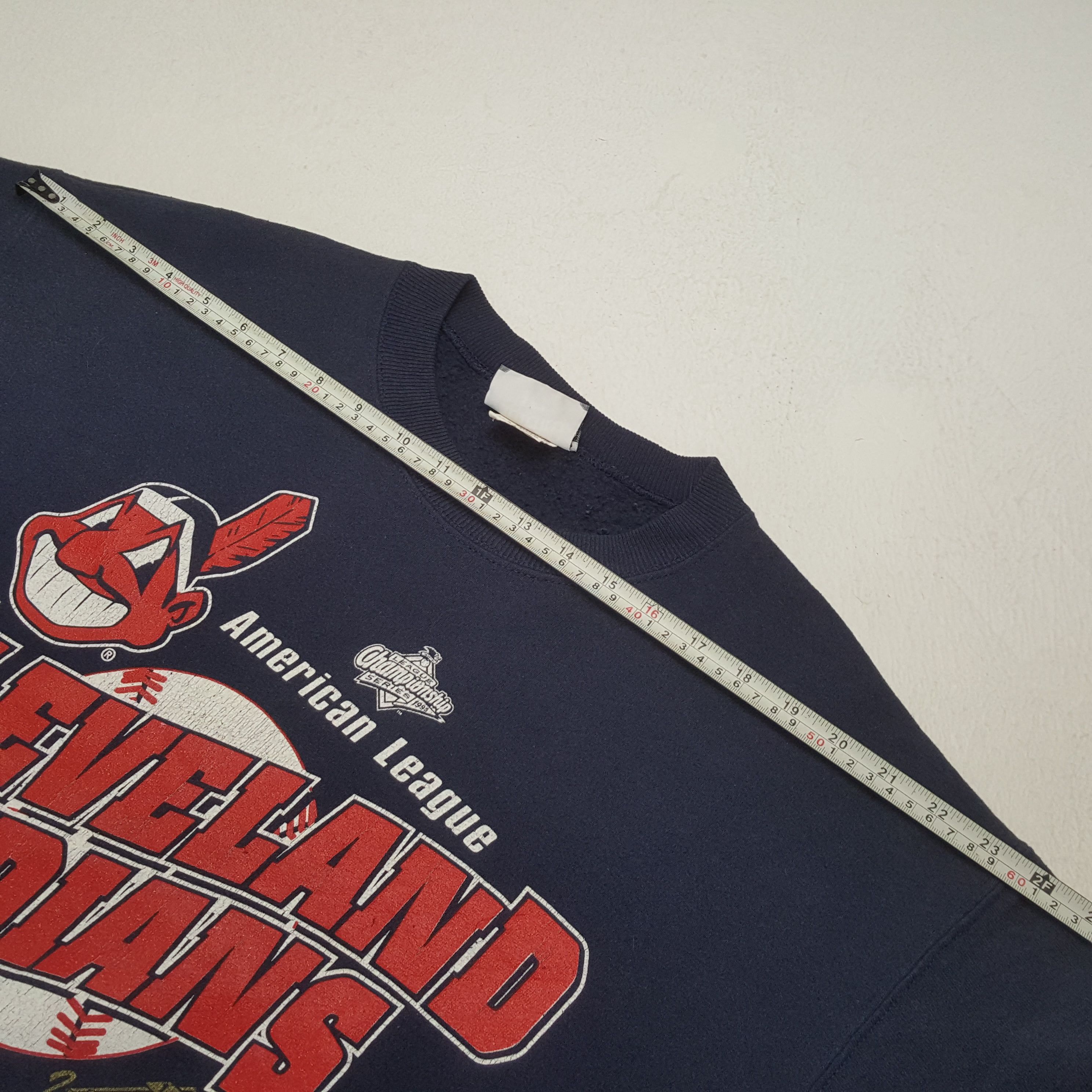 MLB CLEVELAND INDIANS MLB Baseball Team Sweatshirt C287N12 Size US L / EU 52-54 / 3 - 8 Thumbnail