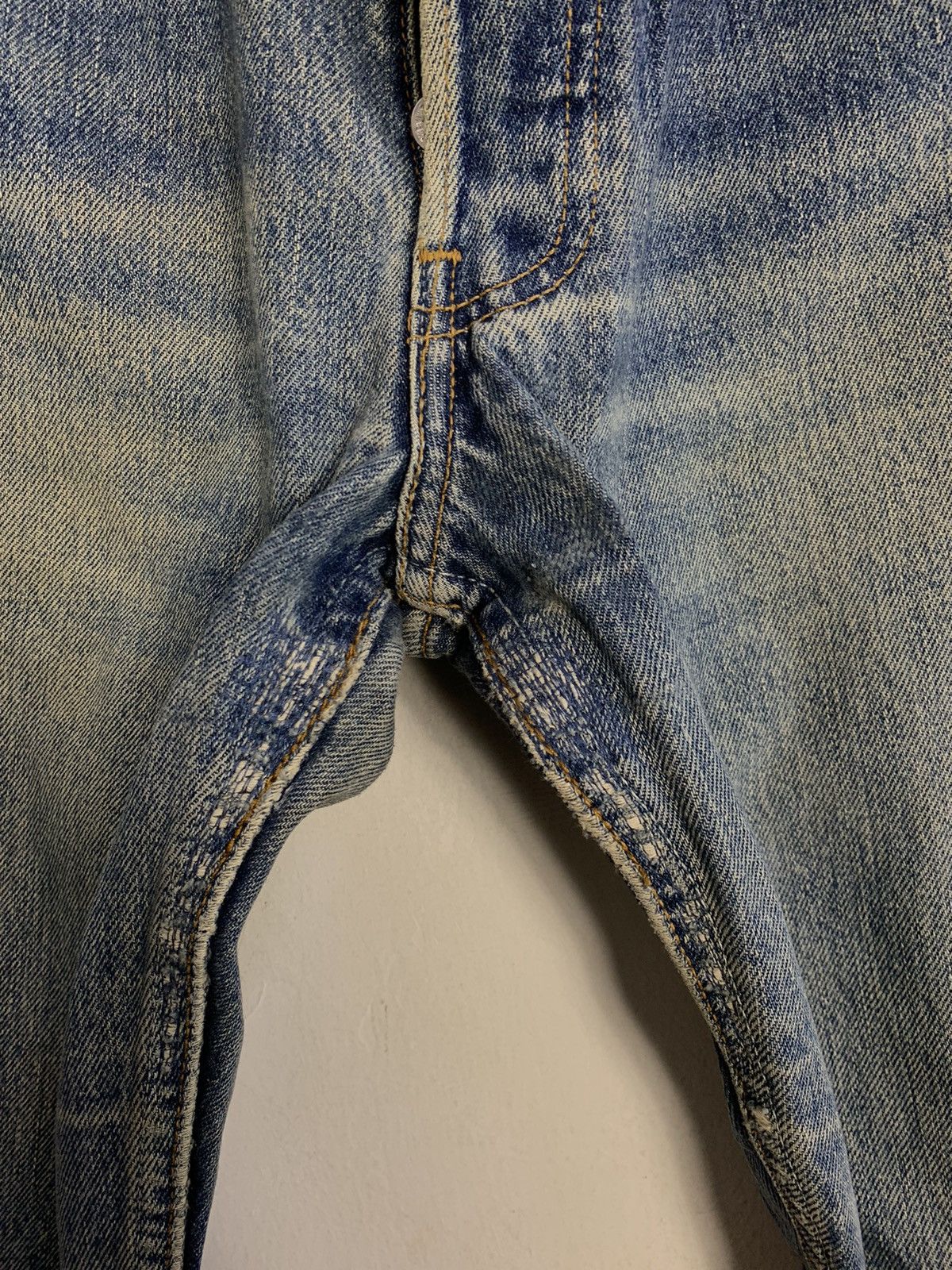 Levi's Vintage Clothing 90s Levi’s Strauss Lot 501 Buttonfly Denim Beauty Fade Size 26" / US 2 / IT 38 - 10 Thumbnail