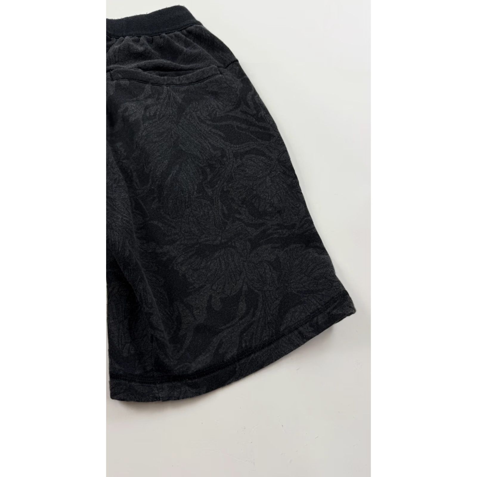 Adidas Adidas Shorts Mens Medium Black Gray Floral Pattern Drawstring Athletic Gym Size US 31 - 5 Thumbnail