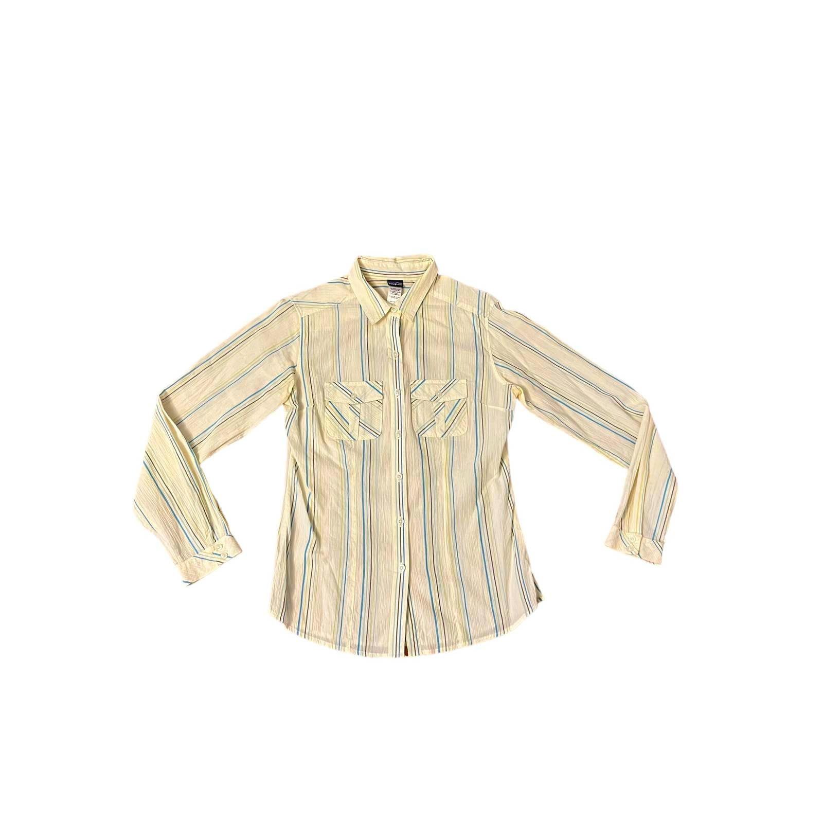 Patagonia Patagonia Womens Size 2 Button-Down Shirt in good condition. Size S / US 4 / IT 40 - 1 Thumbnail
