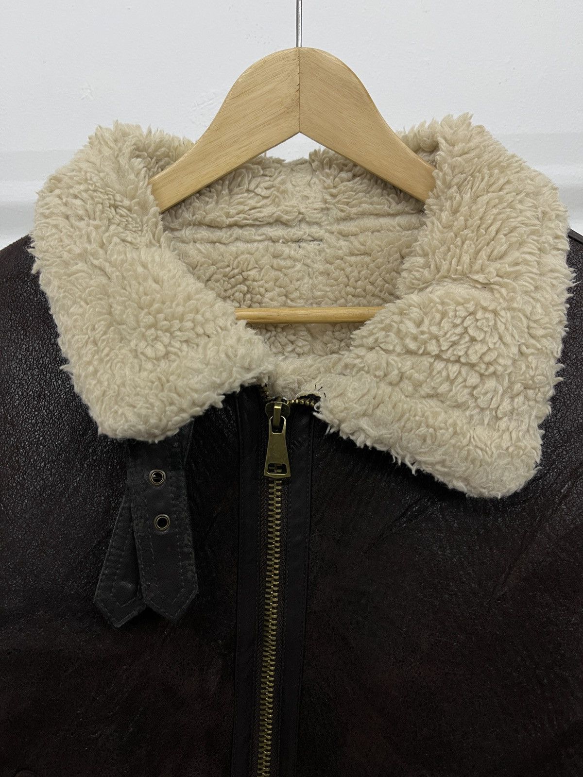 Buzz Rickson's Vintage B3 Shearling Military Faux Leather Jacket Size US M / EU 48-50 / 2 - 3 Thumbnail