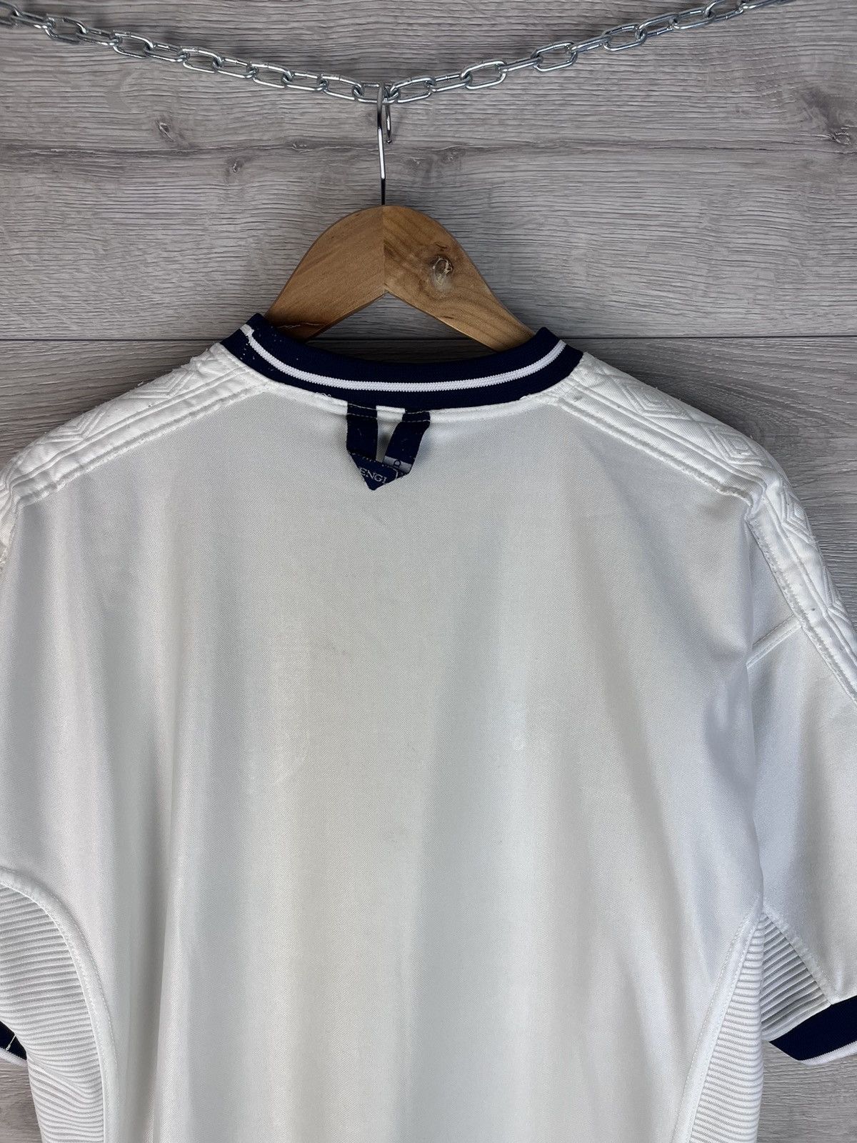 Umbro Vintage men’s soccer t-shirt Umbro England size L UEFА Size US L / EU 52-54 / 3 - 16 Thumbnail