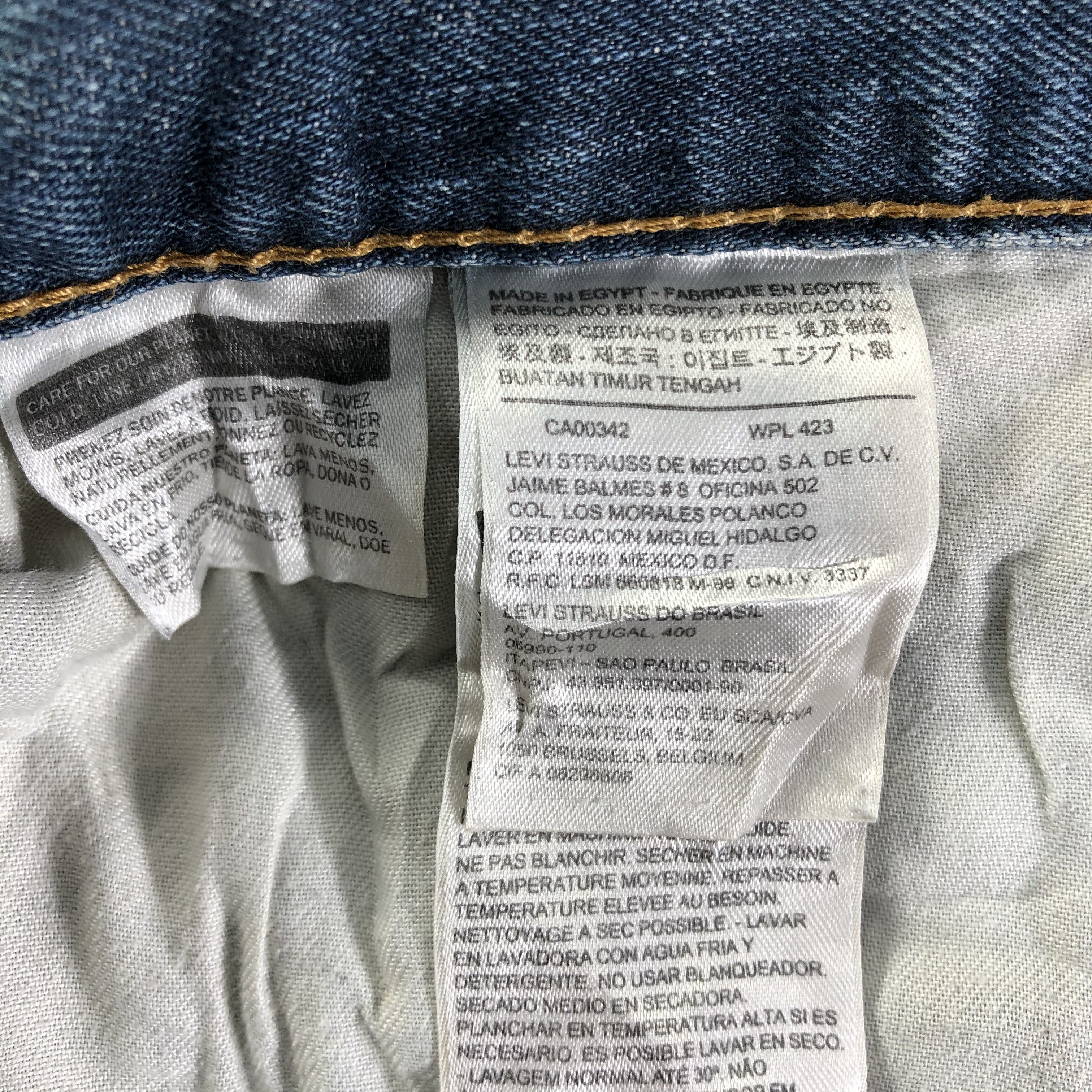 Levi's Vintage Blue Wash Levis 559 Jeans-J2998 Size US 33 - 10 Thumbnail