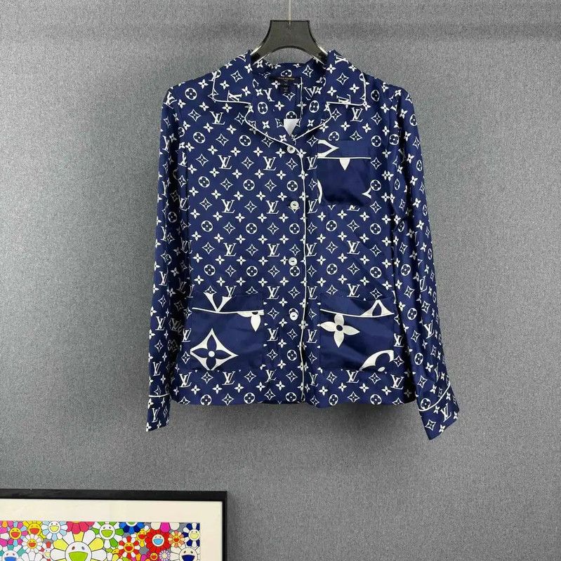 Louis Vuitton Louis Vuitton Blue Long Sleeve Shirt for Men 0089 Size US S / EU 44-46 / 1 - 1 Thumbnail