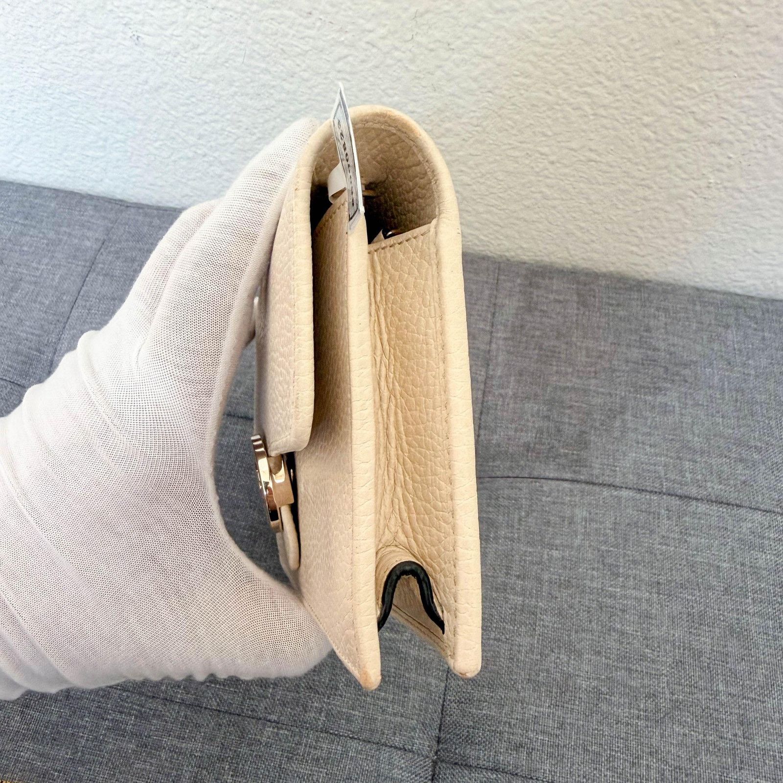 Gucci Gucci Interlocking G Beige Chain Crossbody Bag Size ONE SIZE - 3 Thumbnail