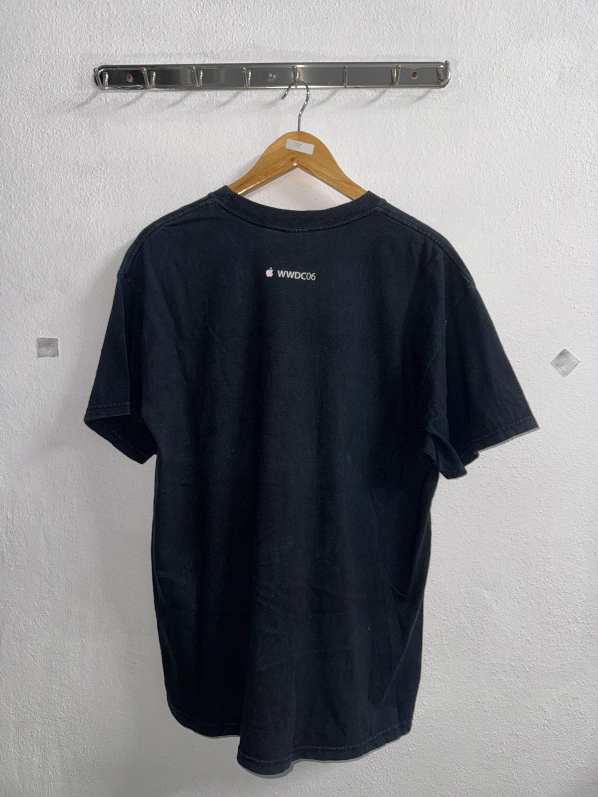 Apple Apple 2006 WWDC06 Vintage Promo Tee Size US M / EU 48-50 / 2 - 2 Thumbnail