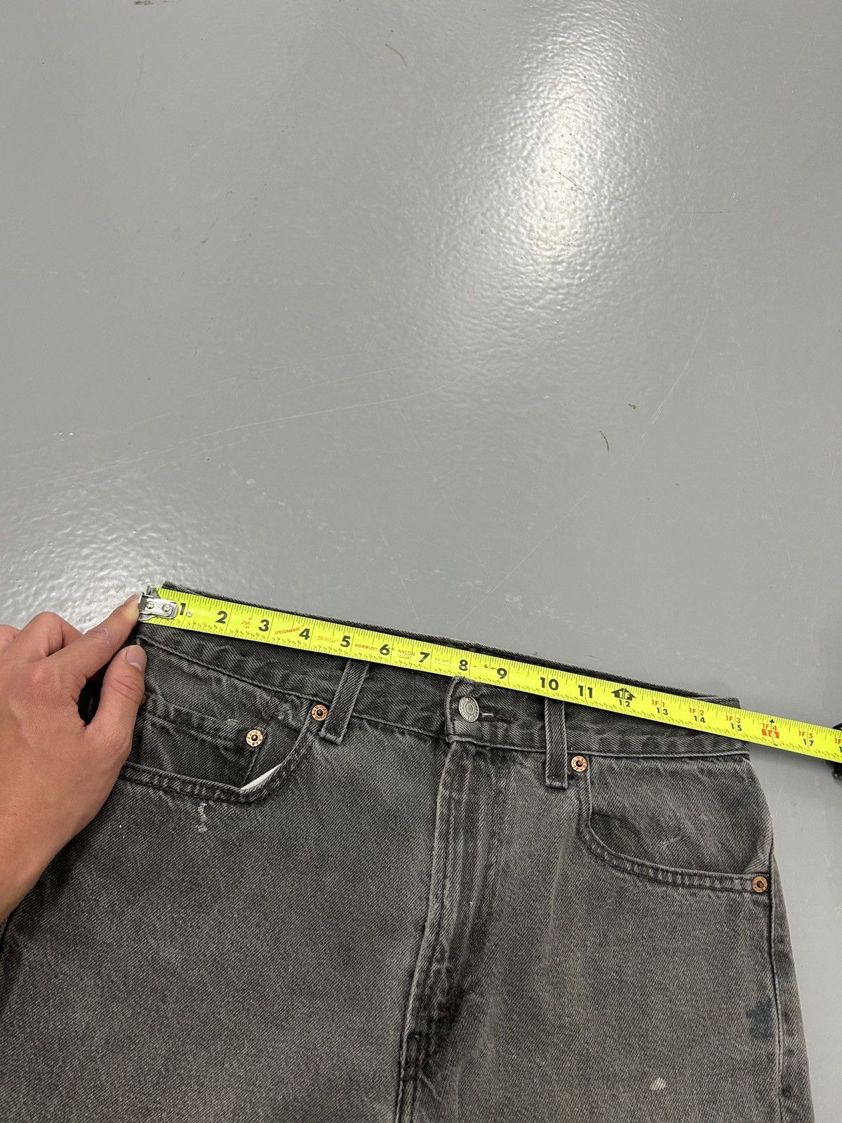 Japanese Brand Crazy vintage Levi’s faded black 505 jorts faded distressed Size US 30 / EU 46 - 6 Thumbnail