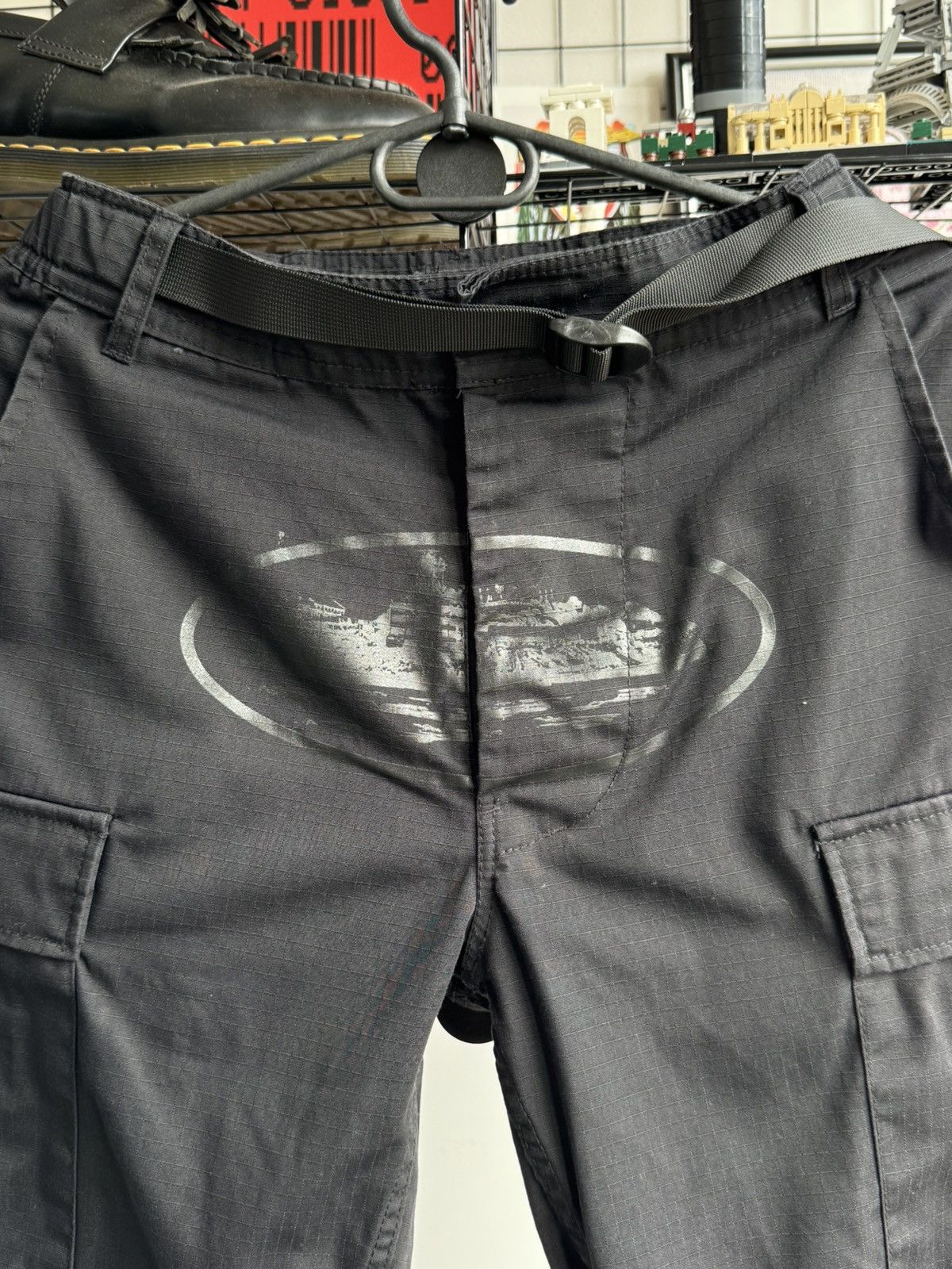 Corteiz Corteiz Cargo Big Logo Black Pants Size US 30 / EU 46 - 3 Thumbnail