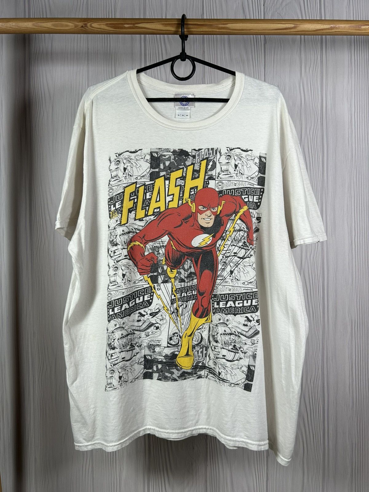 DC Comics Vintage Flash DC Comics Justice League America T-Shirt XL Size US XL / EU 56 / 4 - 1 Thumbnail