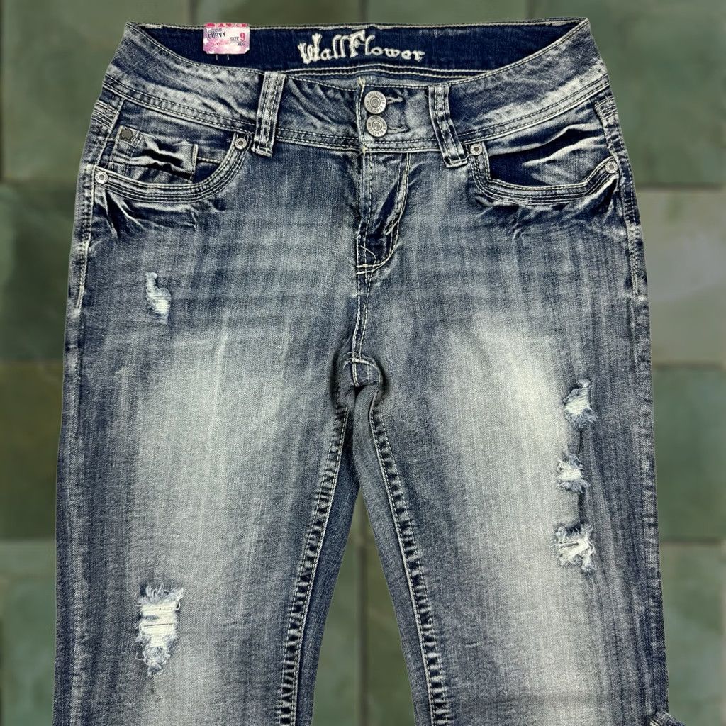 Vintage VINTAGE Wall Flower Jeans Womens Bootcut Rise Mid 9 Blue Hipster Y2K 2000s Girls Womens Size 30" / US 8 / IT 44 - 1 Thumbnail