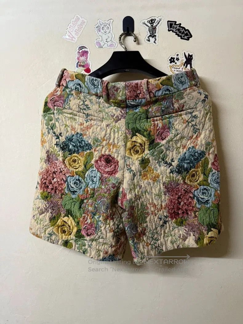 Louis Vuitton Louis Vuitton Flower Logo Denim Shorts. Size US 42 / EU 58 - 2 Thumbnail
