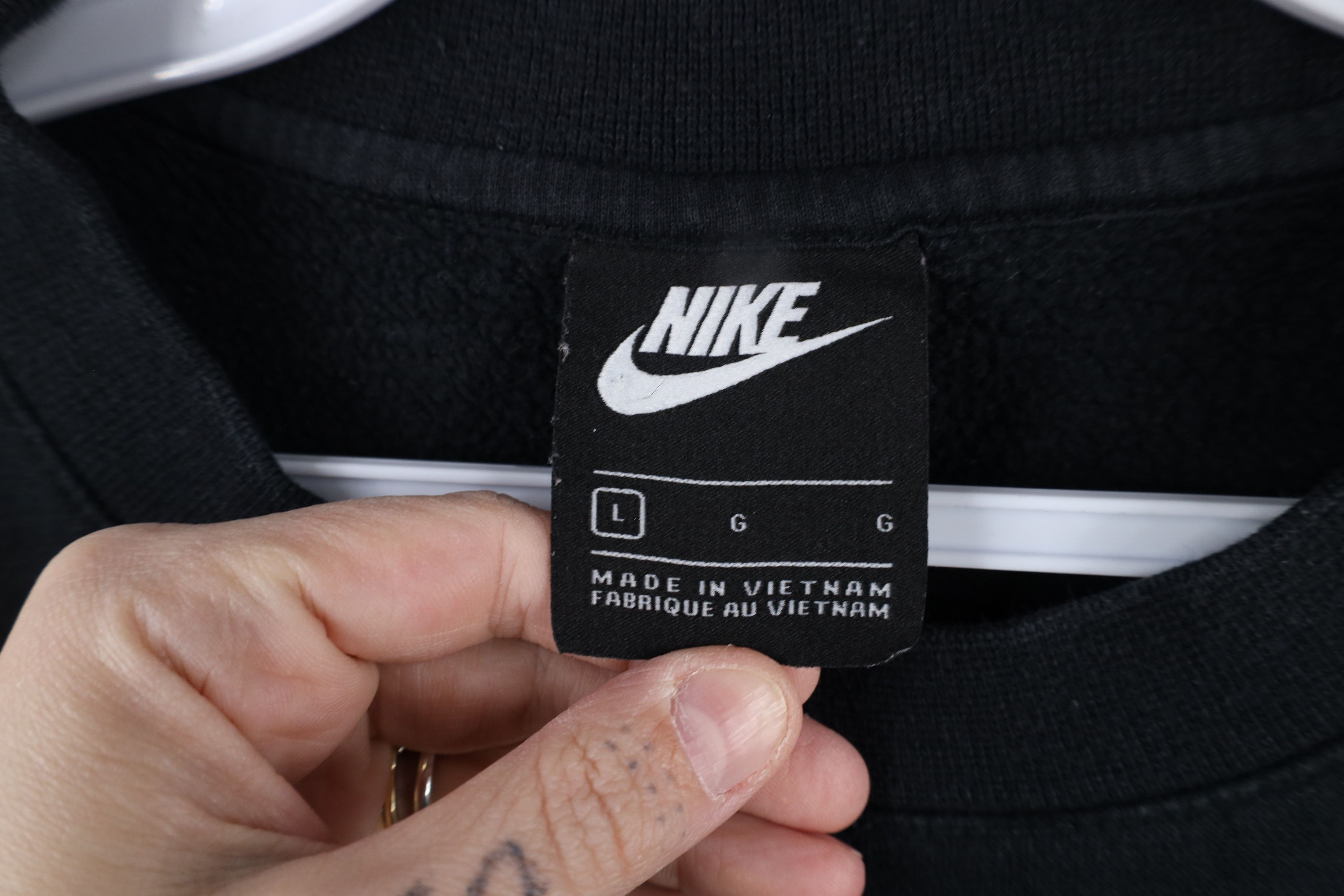 Nike Vintage Y2K Nike Scott Mini Swoosh Crewneck Sweatshirt Size US L / EU 52-54 / 3 - 8 Thumbnail