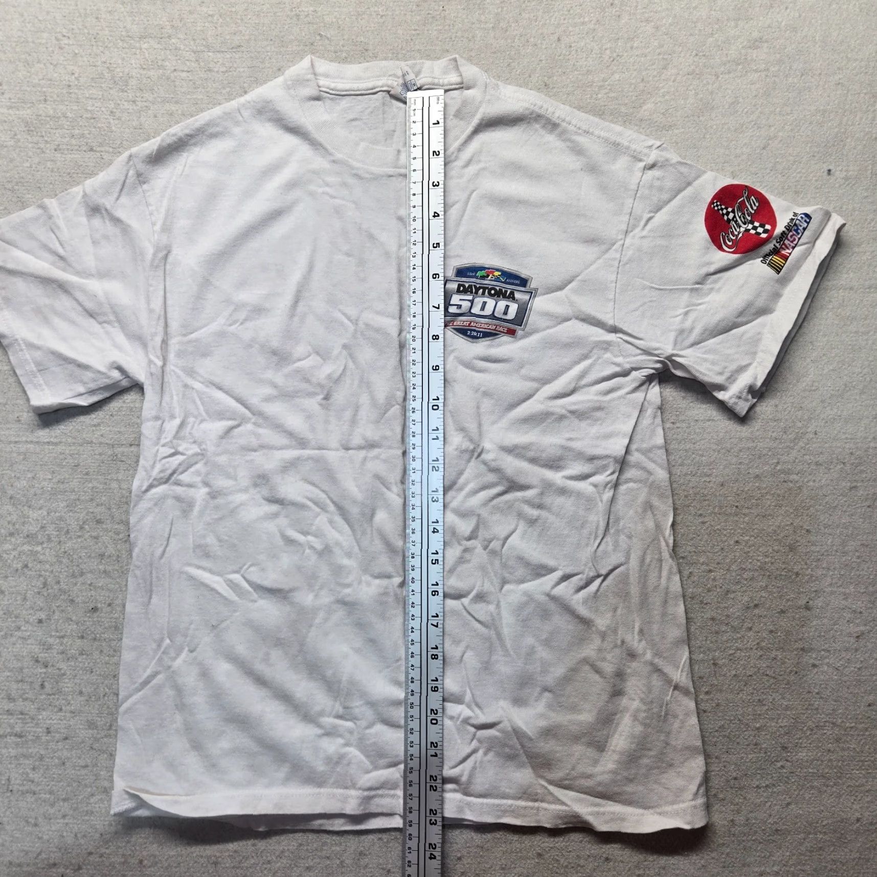 Hanes Hanes White The Coca-Cola Racing Family Crew Necked Shirt Adult M Size US M / EU 48-50 / 2 - 7 Thumbnail