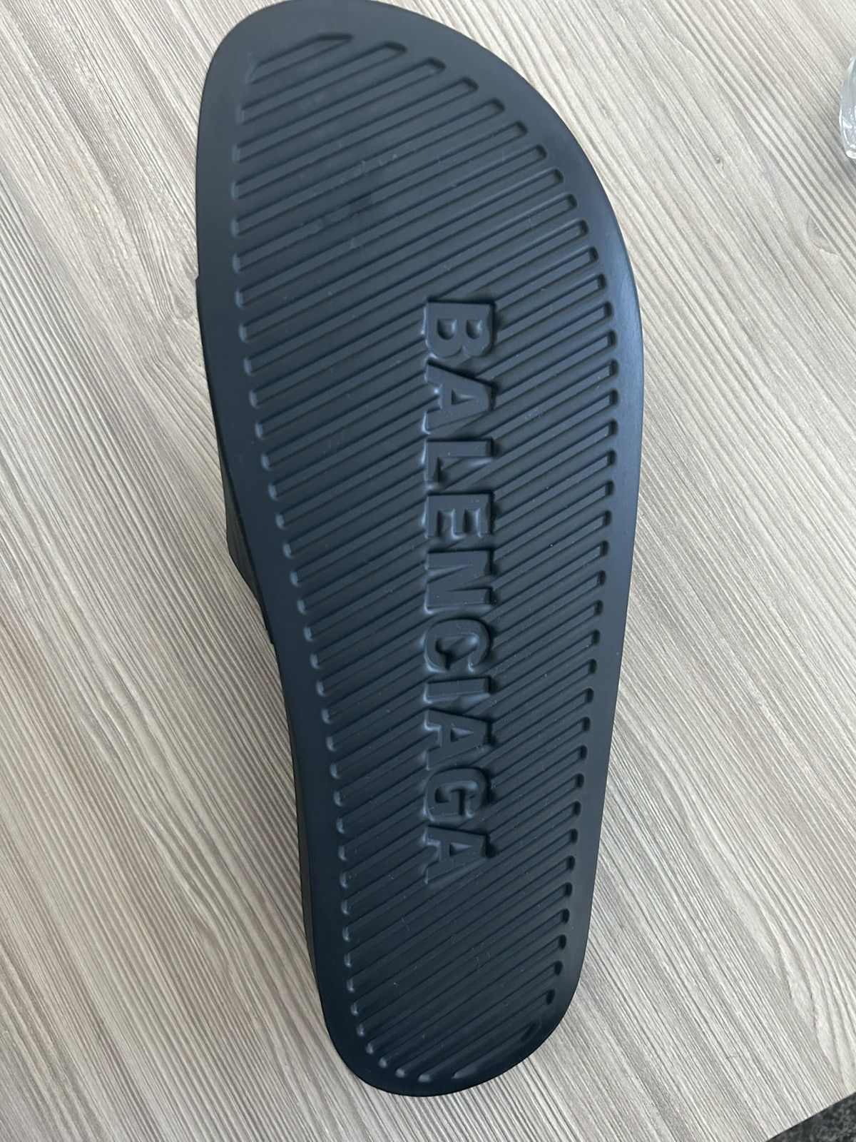 Balenciaga Black tape Balenciaga pool slides Size US 11 / EU 44 - 9 Thumbnail