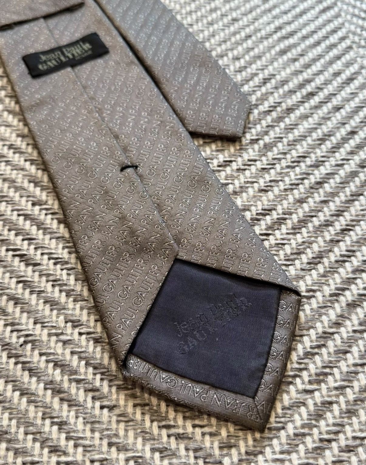 Jean Paul Gaultier Jean Paul Gaultier All-Over Print Premium Gray Tie K24 Size ONE SIZE - 5 Thumbnail