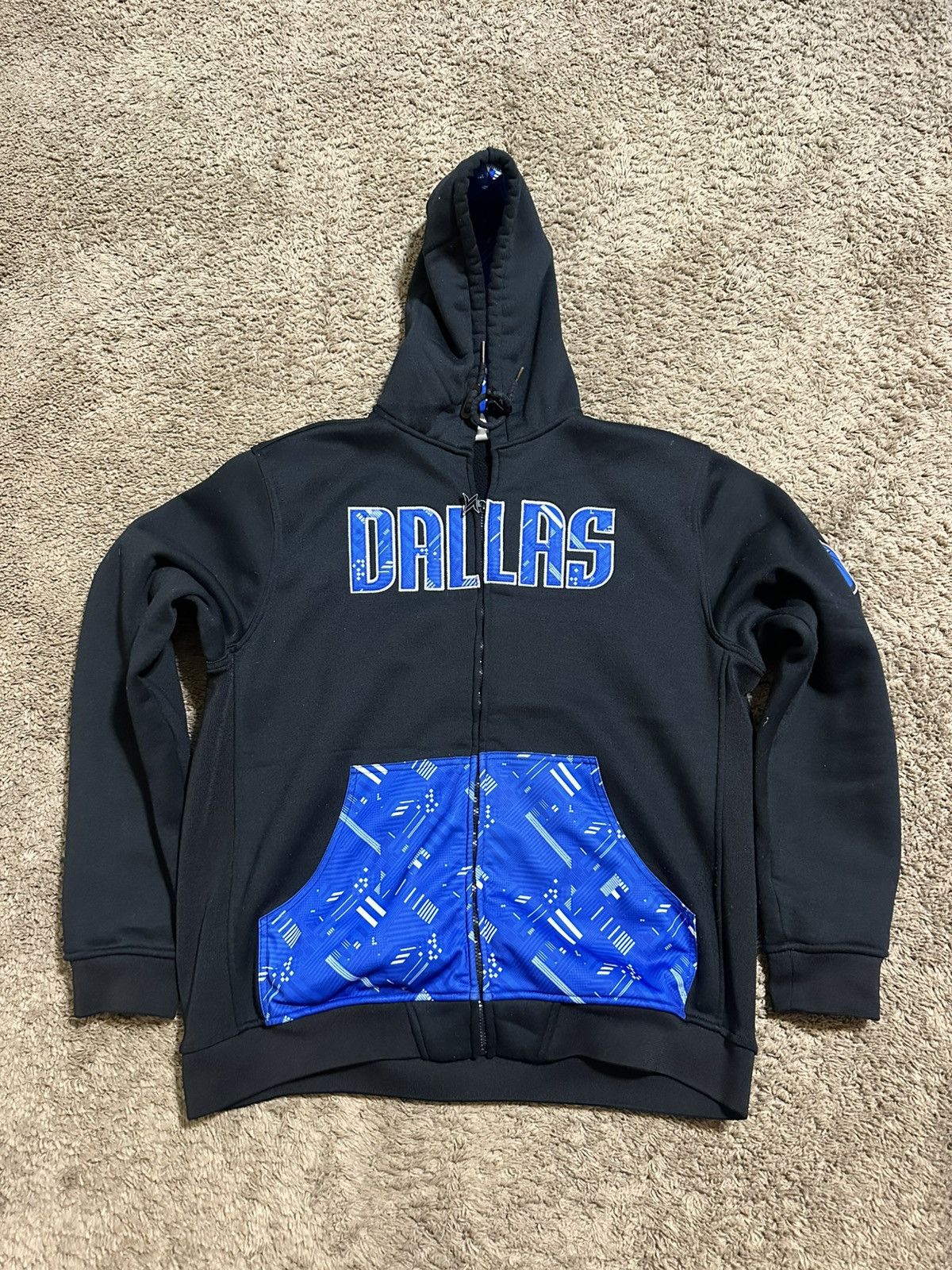 NBA Vintage NBA Dallas Mavericks hoodie 00s size xl Size US XL / EU 56 / 4 - 1 Thumbnail