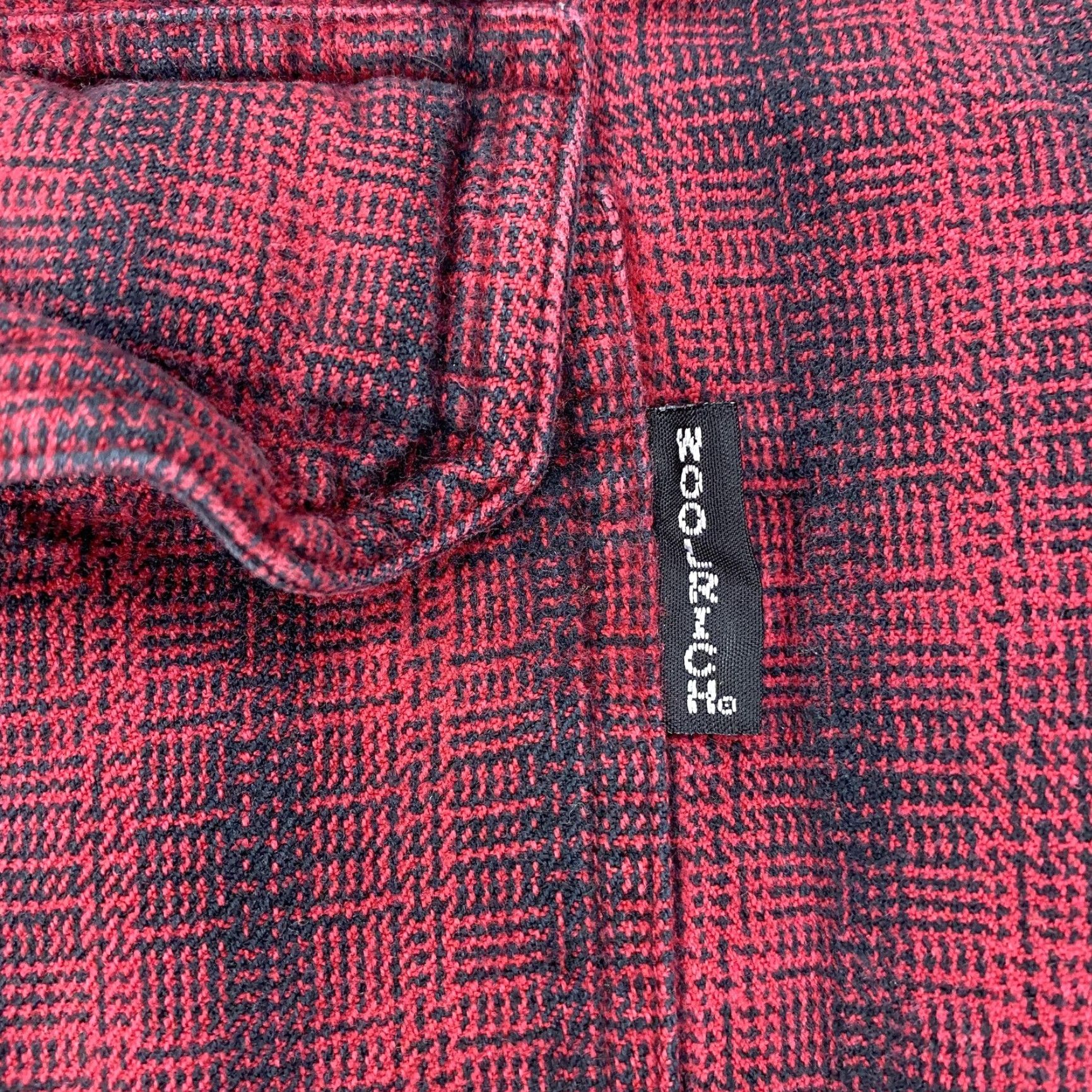 Vintage VINTAGE Woolrich Shirt Men's XXL Red Plaid Flannel Button-Up with Pockets Outdoor Long Sleeve Casual Clothing Mens XXL Red Black Plaid Woolrich Shirt Size US XXL / EU 58 / 5 - 3 Thumbnail