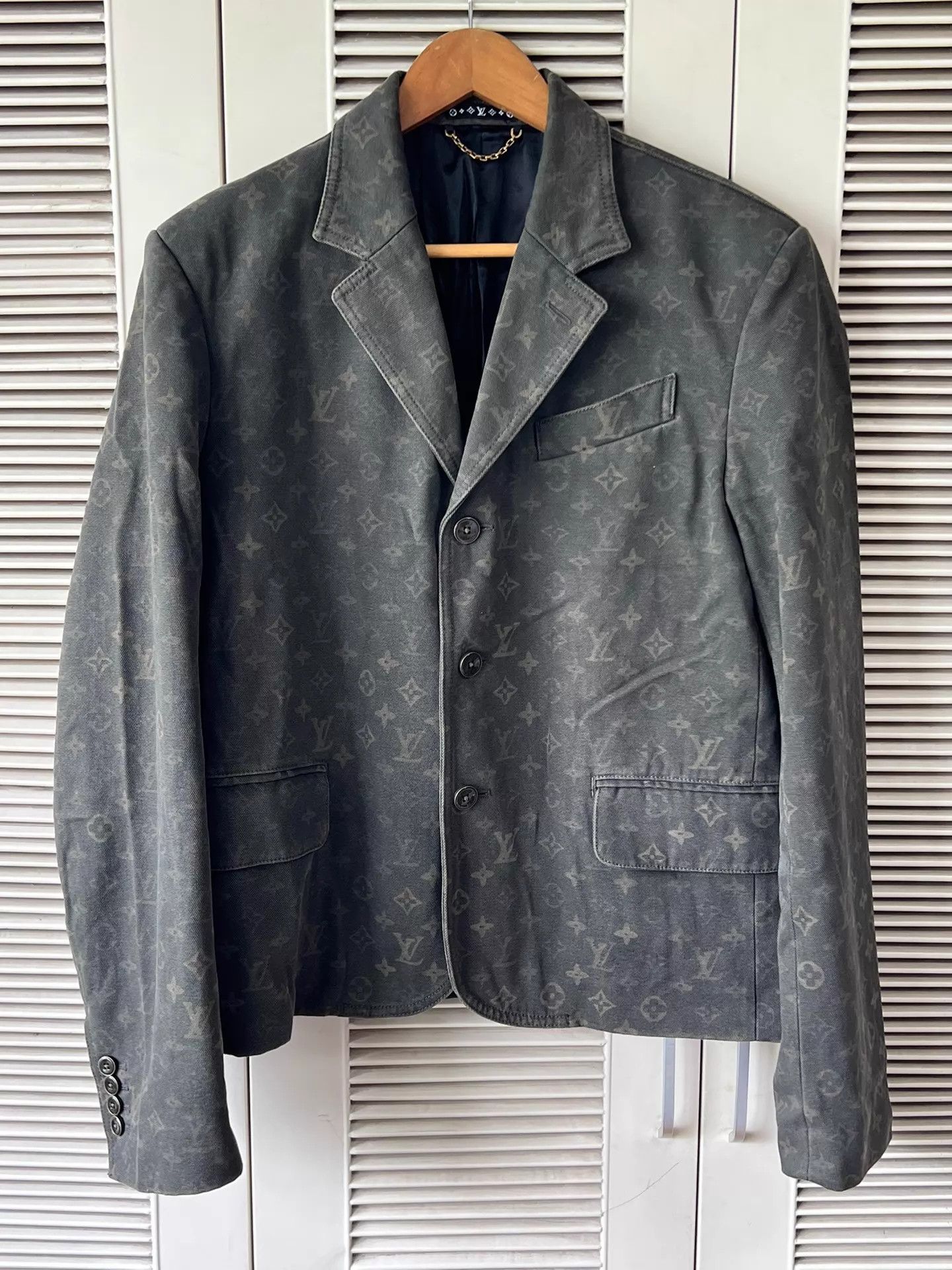 Louis Vuitton Louis Vuitton SS26 Runway Allover Print Denim Blazer 48 Size 48R - 1 Thumbnail