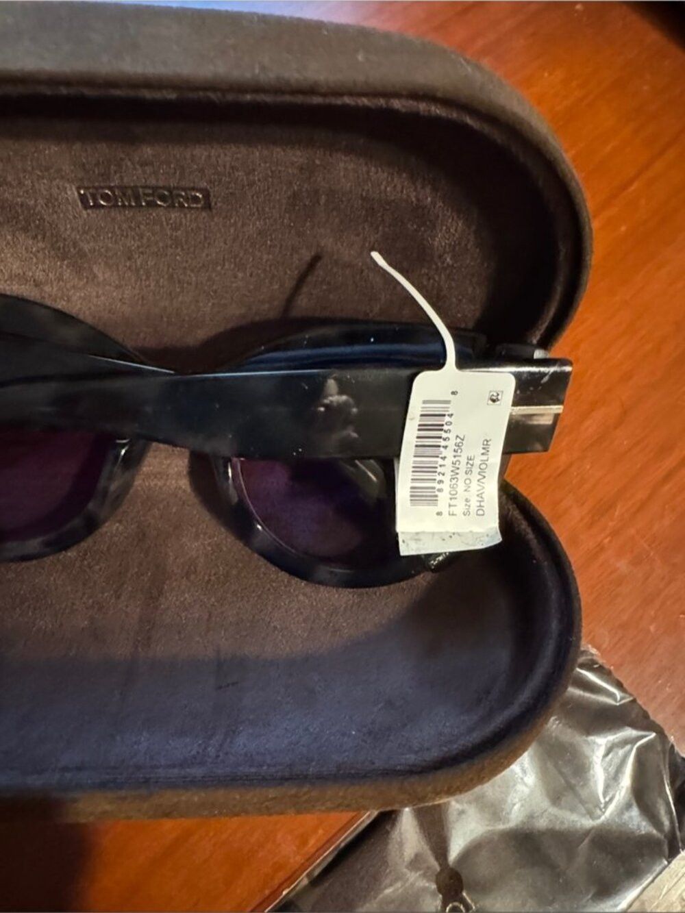 Tom Ford Marbled Gray Cat-Eye Sunglasses with Pink Gradient Lenses Size ONE SIZE - 8 Thumbnail