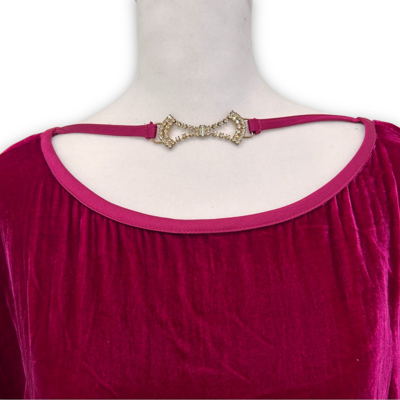 Trina Turk Trina Turk Silk Velvet Dress With Diamond Bow Sz 4 Size S / US 4 / IT 40 - 2 Thumbnail
