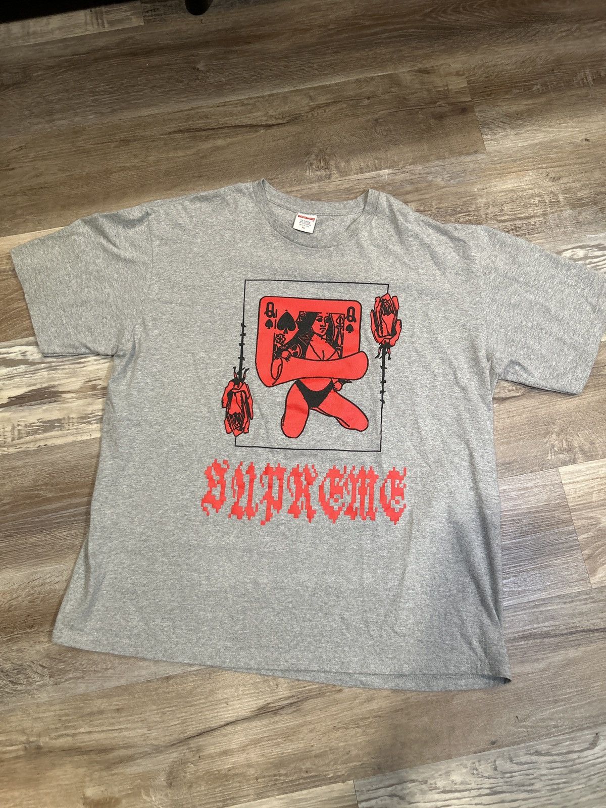 Supreme Supreme queen T-shirt Size US XL / EU 56 / 4 - 1 Thumbnail