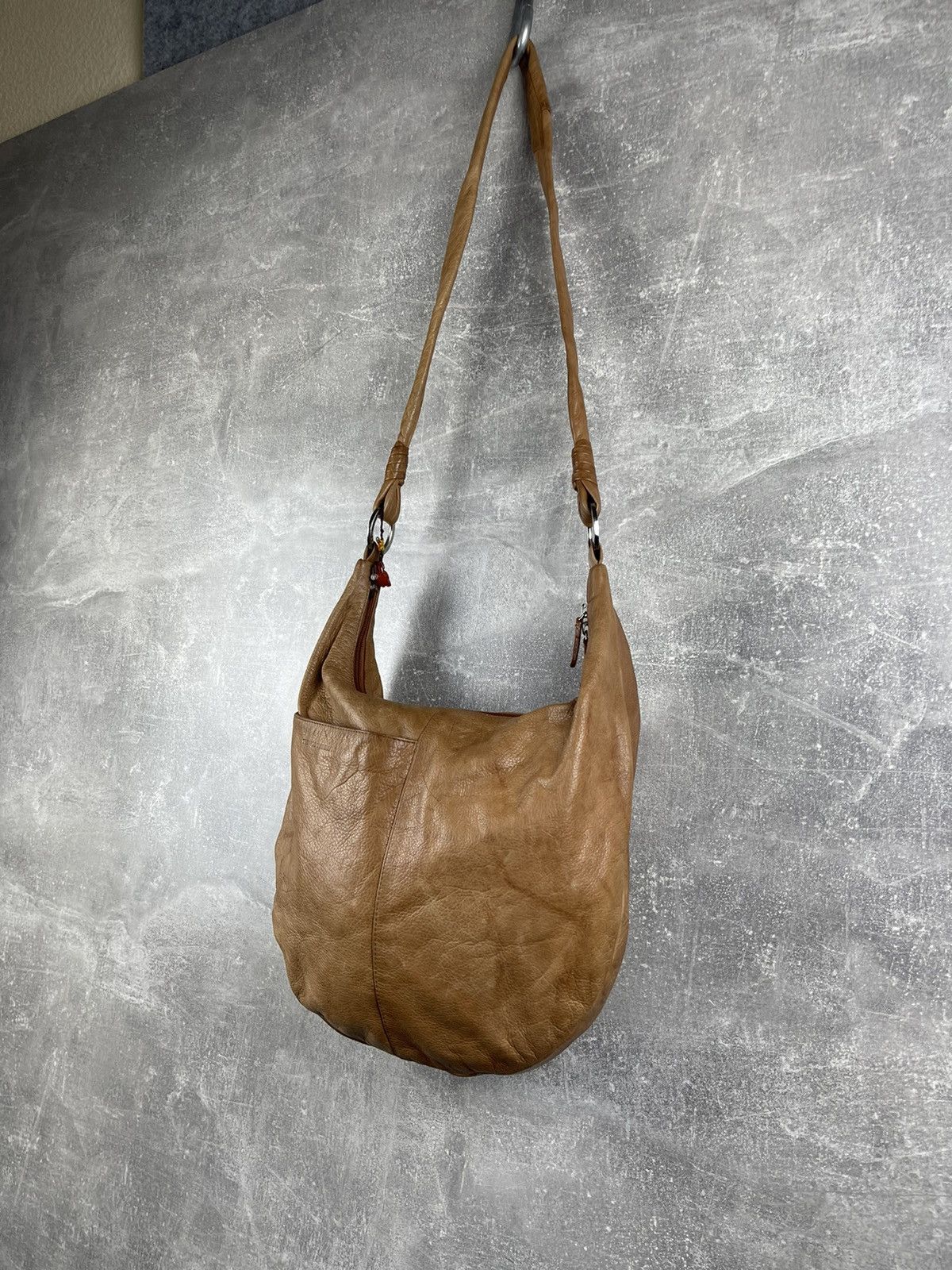Genuine Leather Things Terrific Leather Hobo Bag Slouchy Tan Bohemian Size ONE SIZE - 2 Thumbnail
