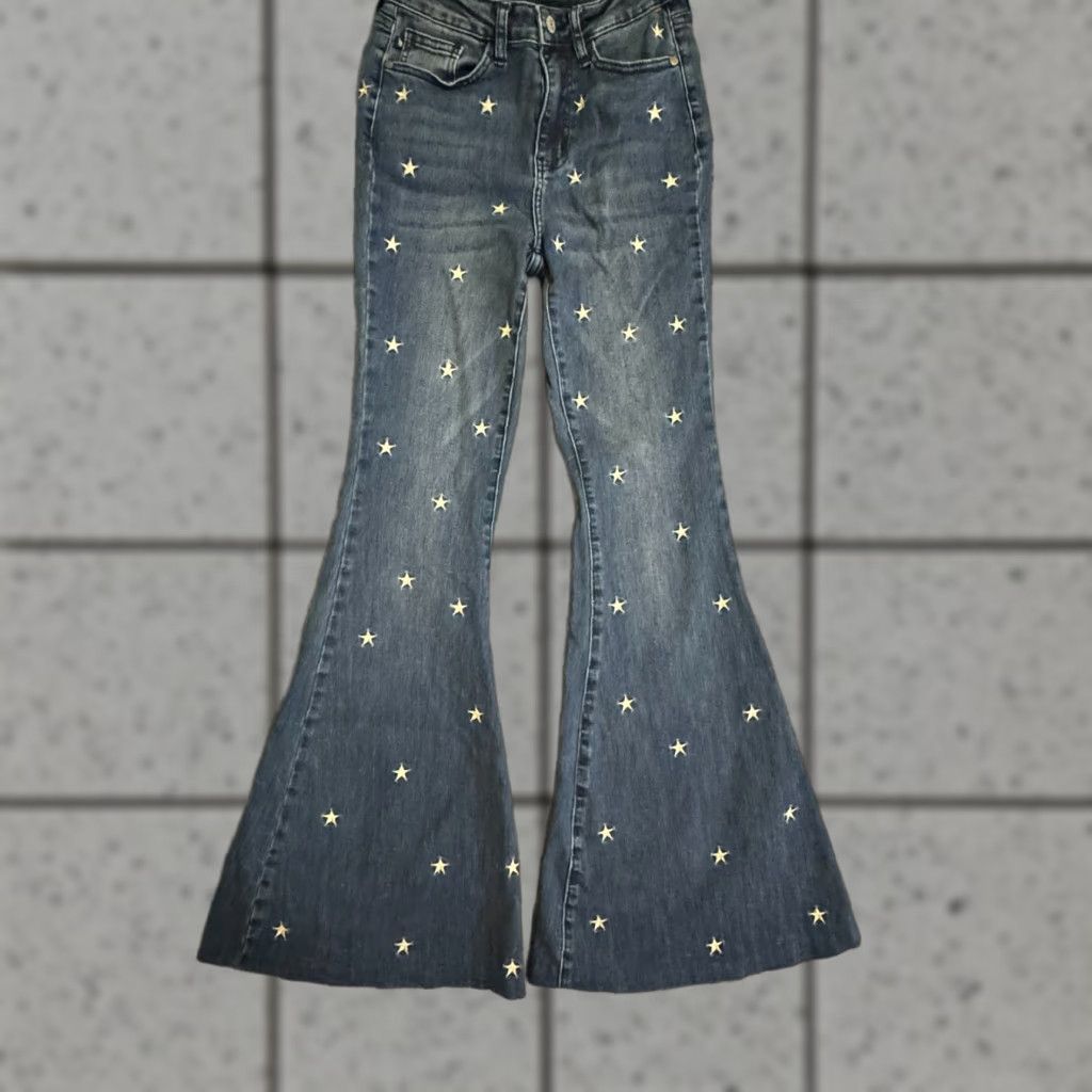 Vintage Judy Blue Women's Ultra High Rise Stars Jeans Flared 3/26 Denim Blue 5-Pocket Gunmetal Logo Belt Loops Regular Stretch Vintage: No Size 26" / US 2 / IT 38 - 1 Thumbnail