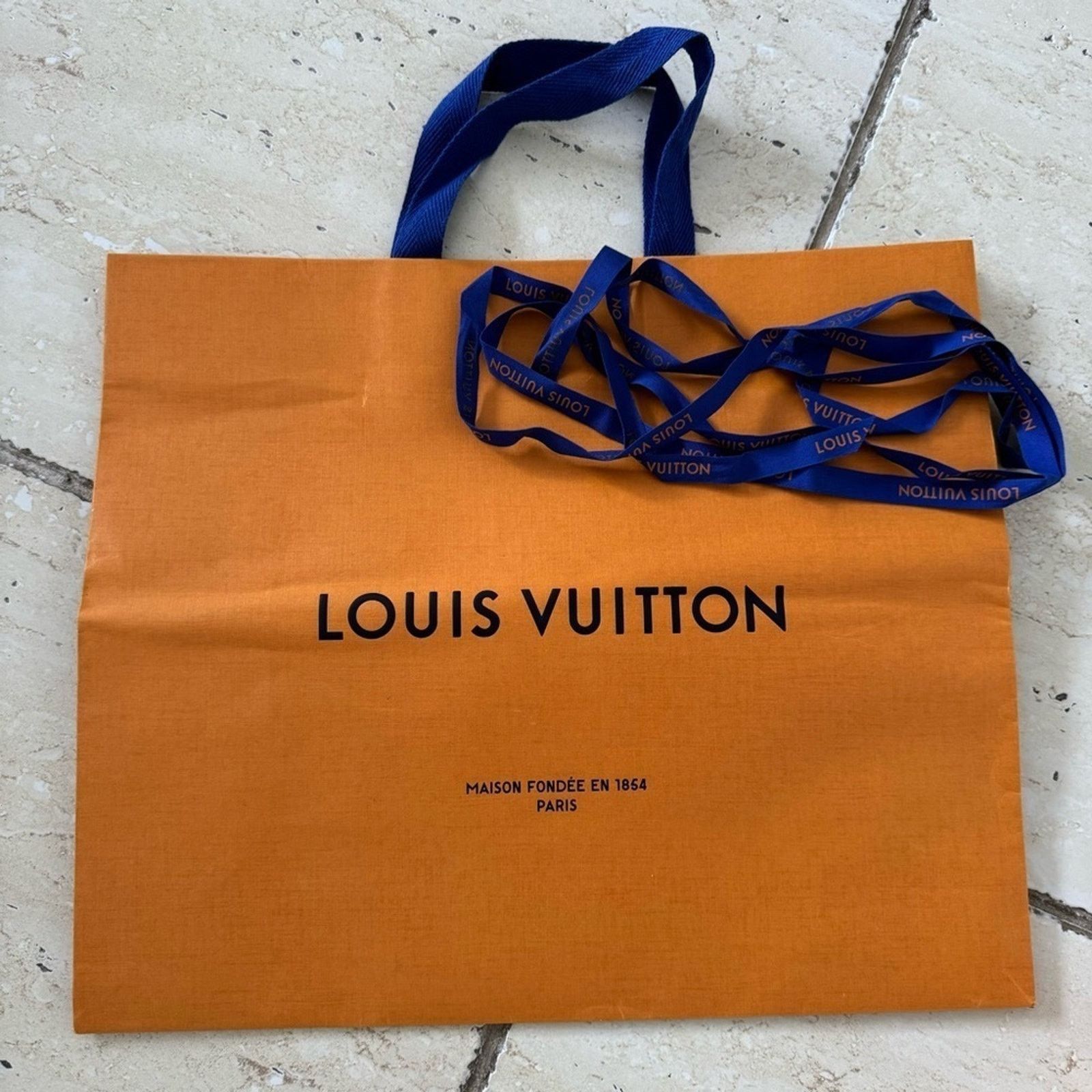 Louis Vuitton LOUIS VUITTON Bag, Box, Ribbon Set, Authentic Size ONE SIZE - 5 Thumbnail