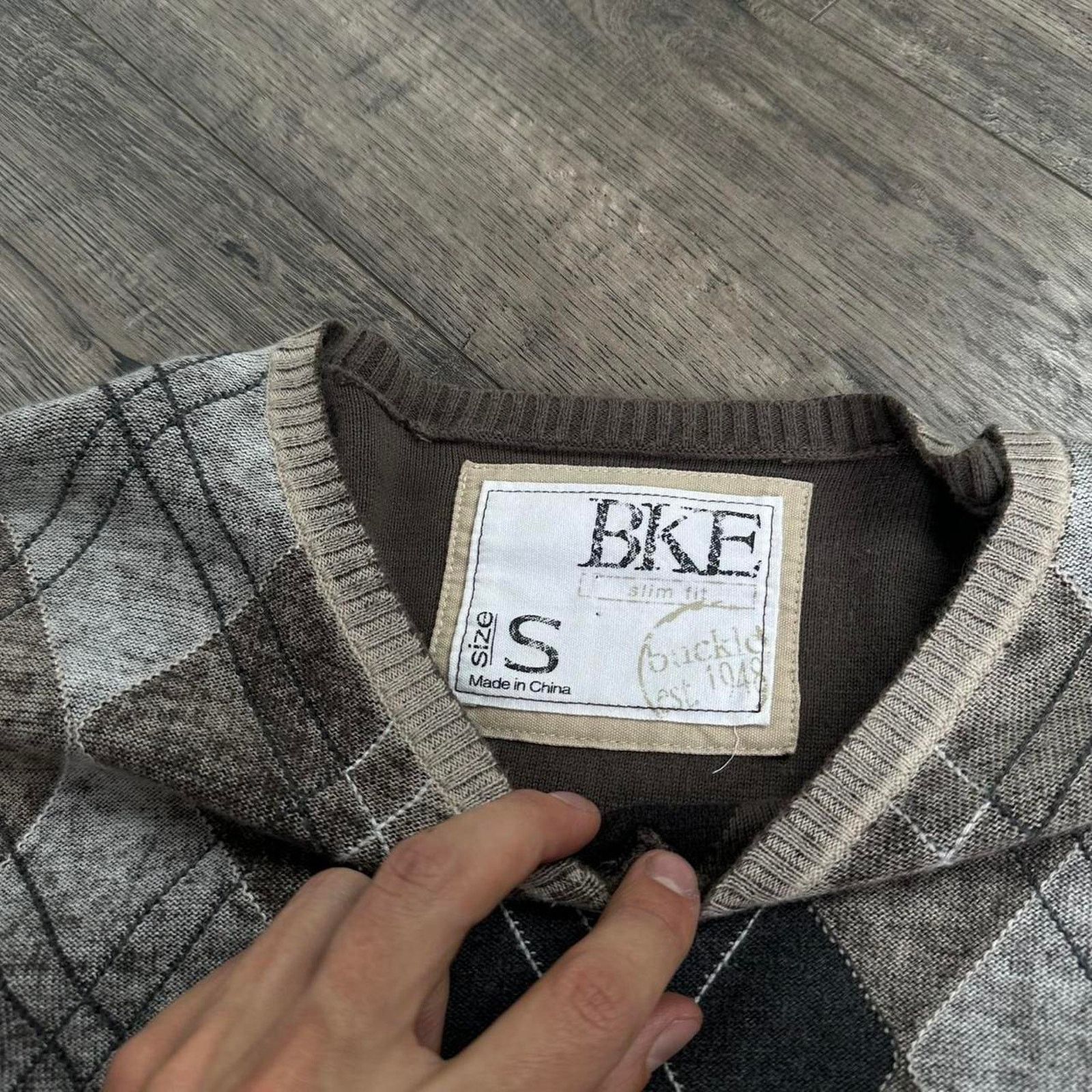 BKE Vintage Y2K BKE Grunge Preppy Overdyed Argyle Plaid Sweater Size S / US 4 / IT 40 - 4 Thumbnail