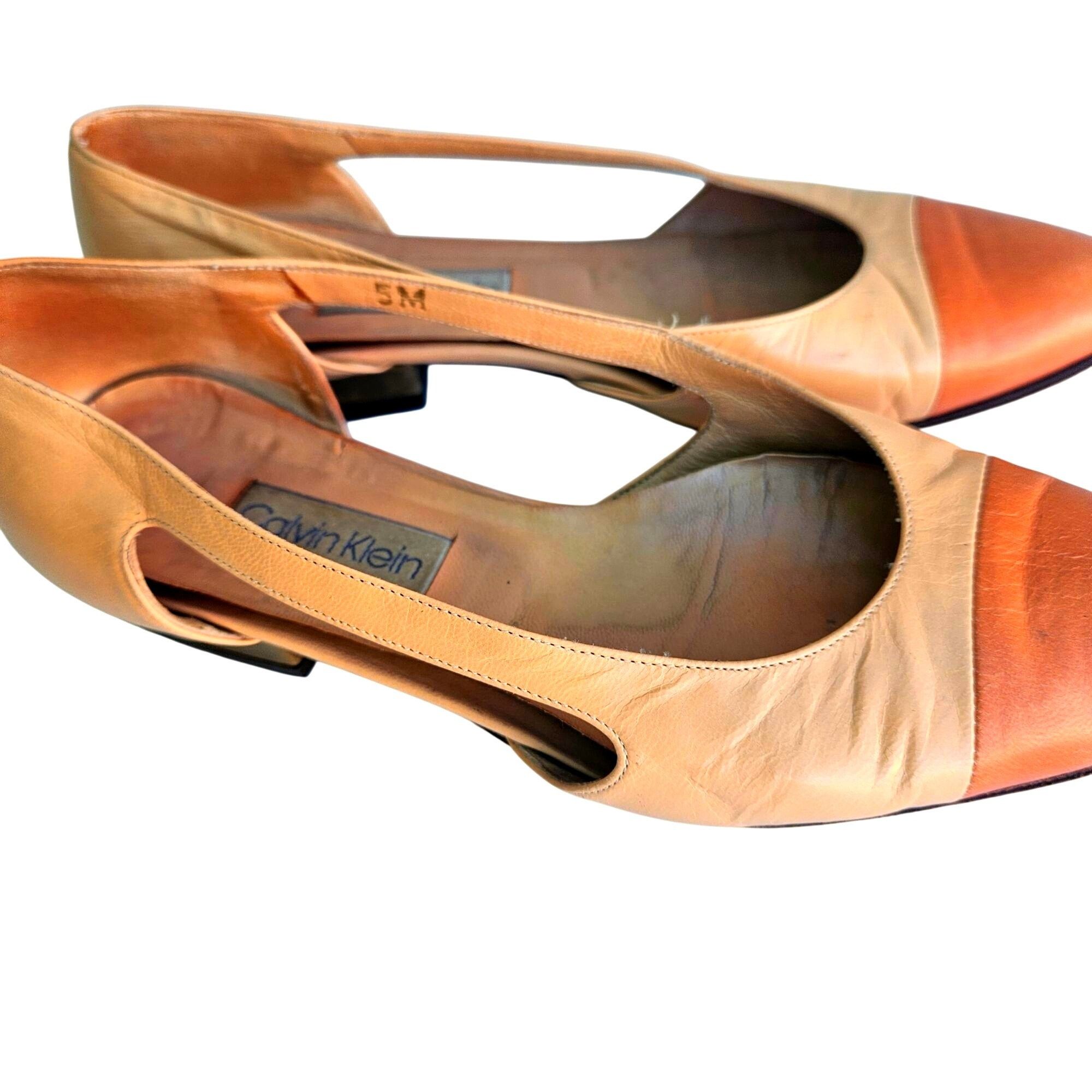 Calvin Klein Vintage Calvin Klein Flats Italy Leather Cap Toe Cutout Beig Size US 5 / IT 35 - 10 Thumbnail