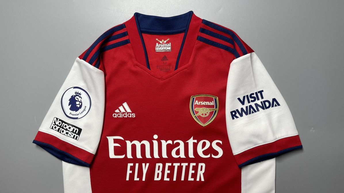 Vintage ARSENAL ADIDAS 2021/2022 FOOTBALL HOME JERSEY #6 GABRIEL Size US M / EU 48-50 / 2 - 3 Thumbnail