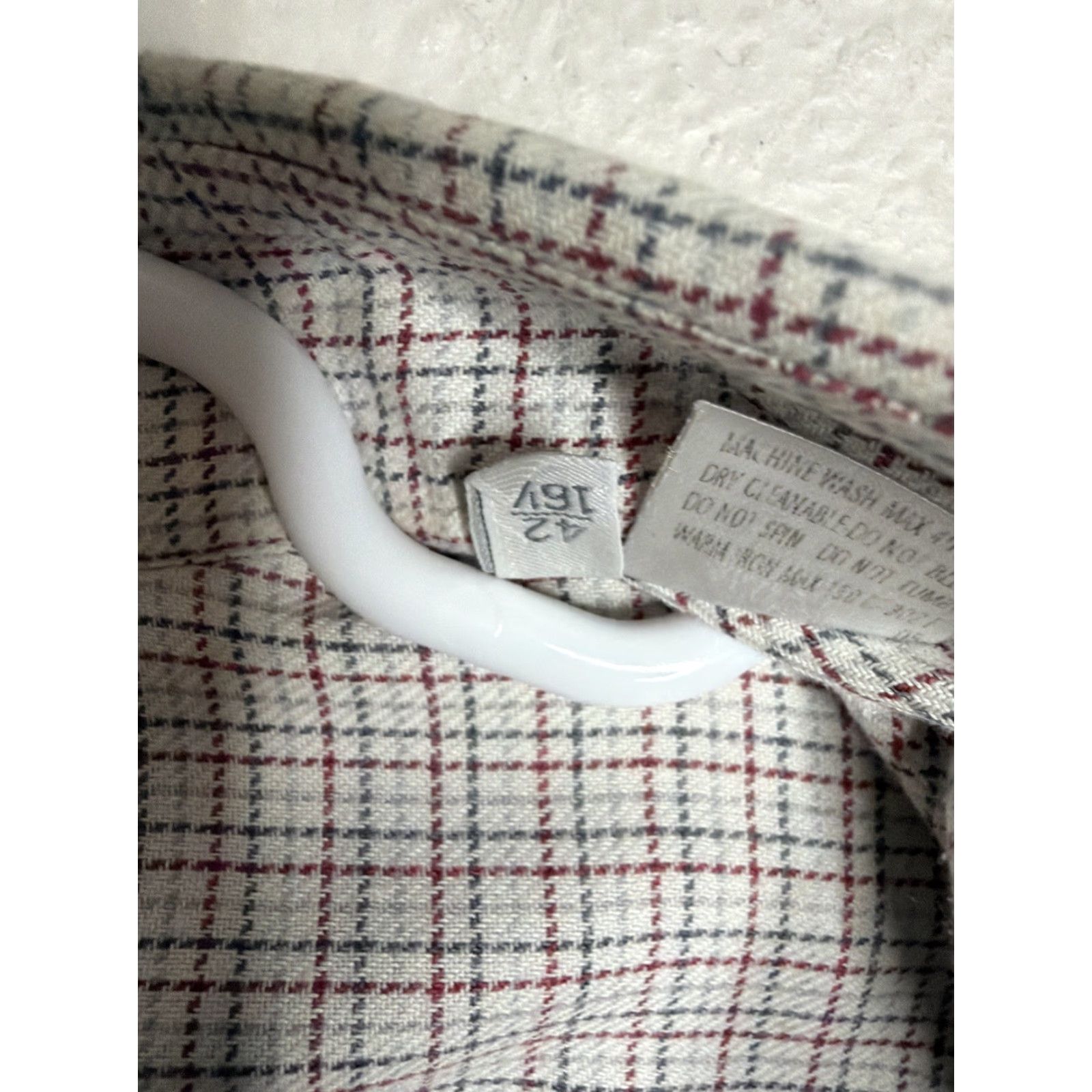 Ermenegildo Zegna Ermenegildo Zegna Shirt Mens Large 16.5 42 Red Striped Button Long Sleeve Dress Shirt Men’s Regular Size 42 Red Striped Pattern Dress Shirt Mens Size 42R - 4 Thumbnail