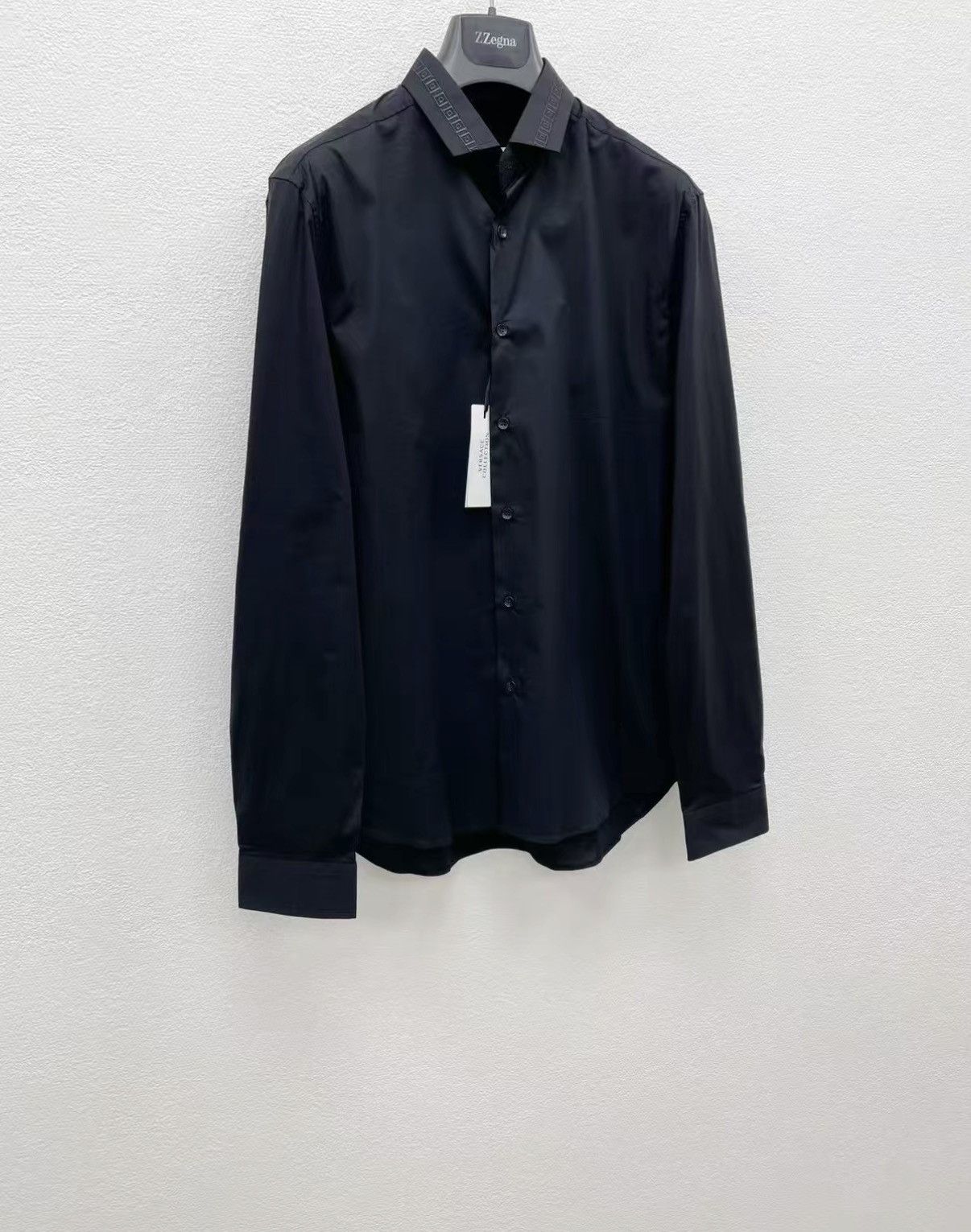 Versace VERSACE High Stretch Embroidered Long Sleeve Shirt J30 Size US S / EU 44-46 / 1 - 2 Thumbnail