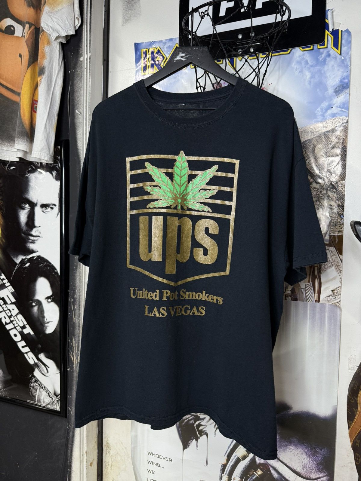 Vintage Vintage 90’s UPS Stoner Parody T-Shirt Size XLarge Size US XL / EU 56 / 4 - 6 Thumbnail