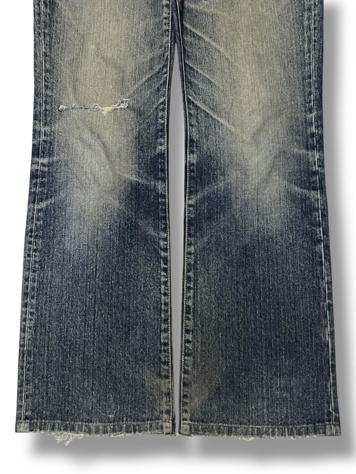 Uniqlo Bootcut Vintage 00s Uniqlo - Faded Whiskering Mud Wash Jeans Size US 34 / EU 50 - 6 Thumbnail