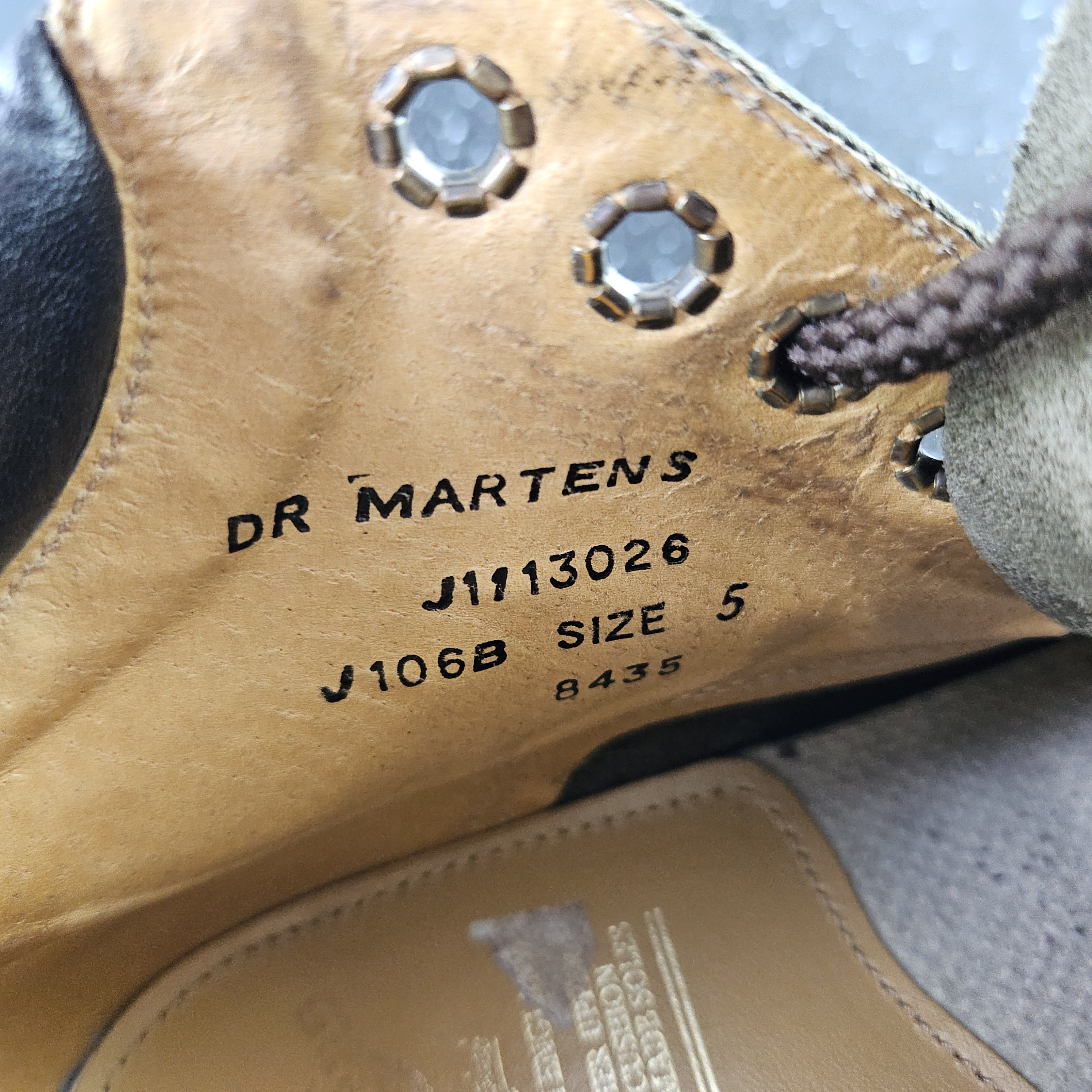 Dr. Martens Vintage Dr. Martens Khaki leather boots Sz 5 UK Size US 6 / EU 39 - 13 Thumbnail