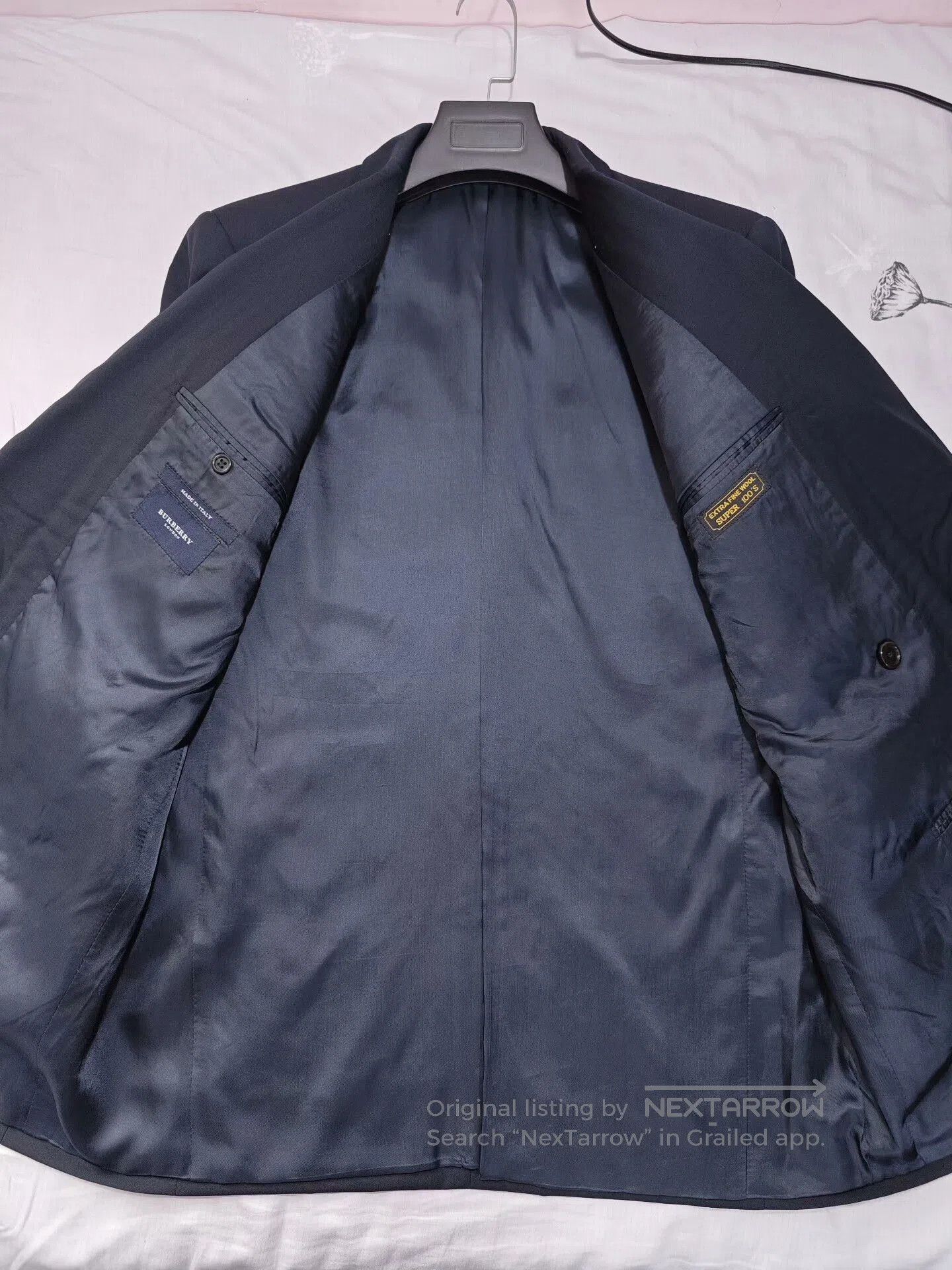Burberry Burberry Navy Wool Suit Jacket. Size US M / EU 48-50 / 2 - 6 Thumbnail