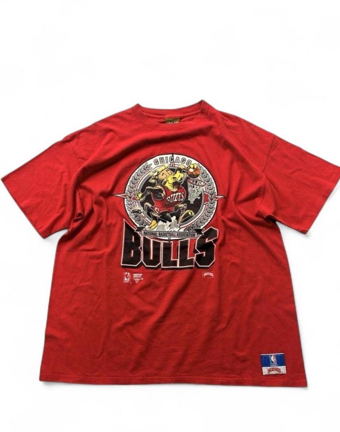 Nutmeg Vintage Chicago Bulls Red T-Shirt Size Large XL Nutmeg Size US XL / EU 56 / 4 - 1 Thumbnail
