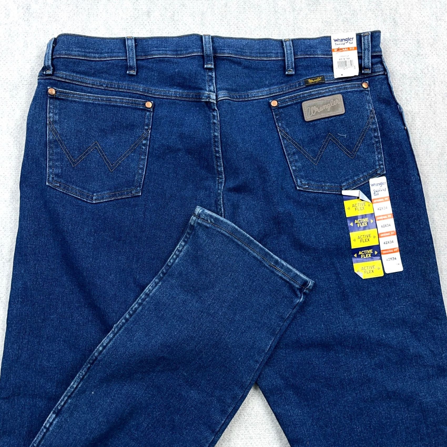 Wrangler Wrangler Cowboy Cut Jeans Men 42x34 Dark Wash Denim 5-Pocket Regular Fit Blue Cowboy Theme Regular Size Size US 42 / EU 58 - 2 Thumbnail